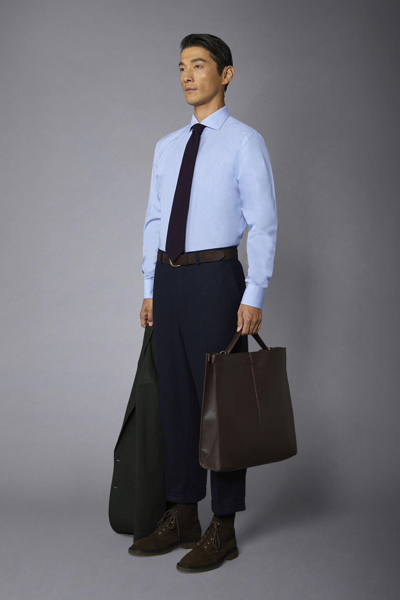 Chemise classique à col français, coupe cintrée, tissu à carreaux image number 1
