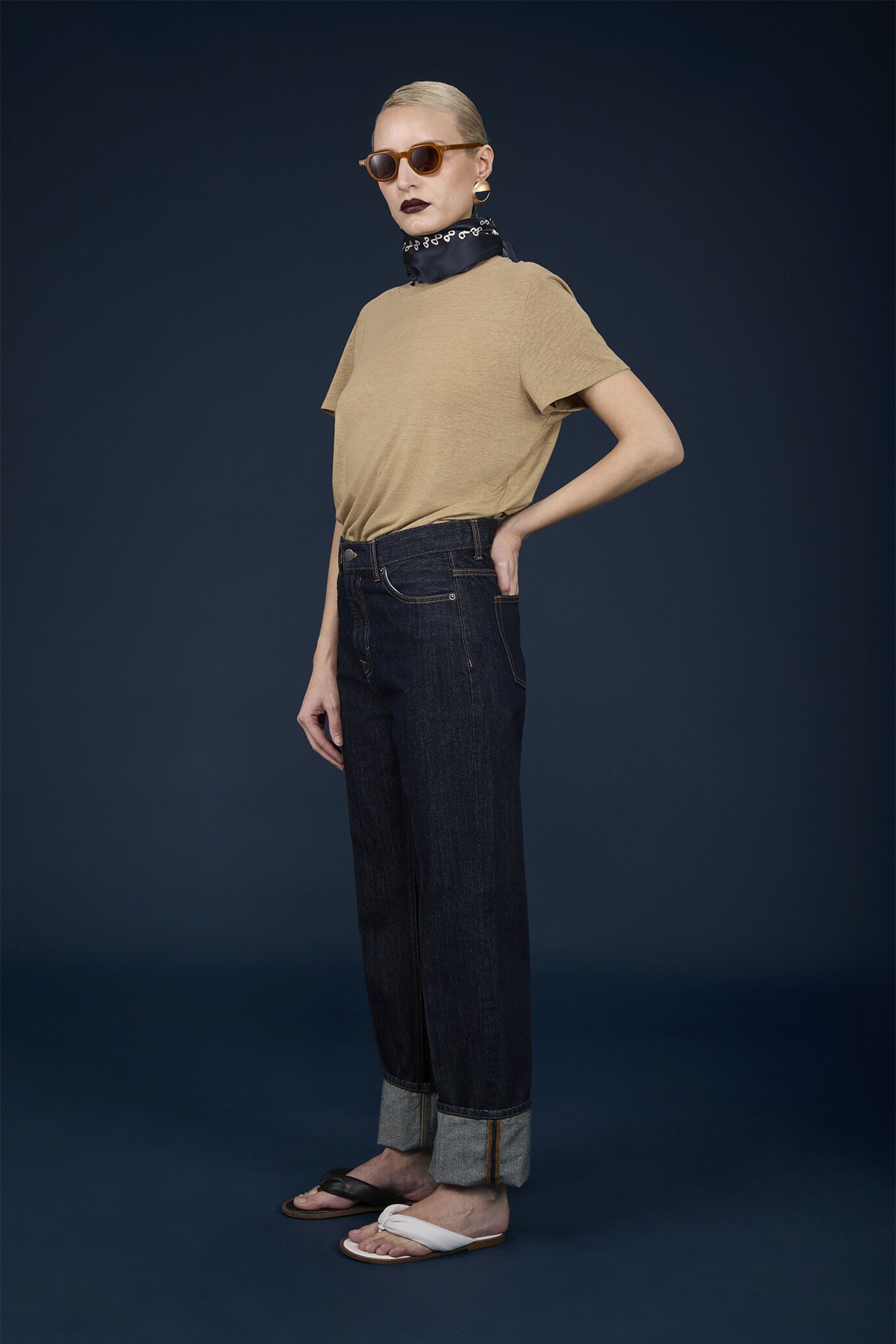 Women's half-sleeve crew-neck T-shirt