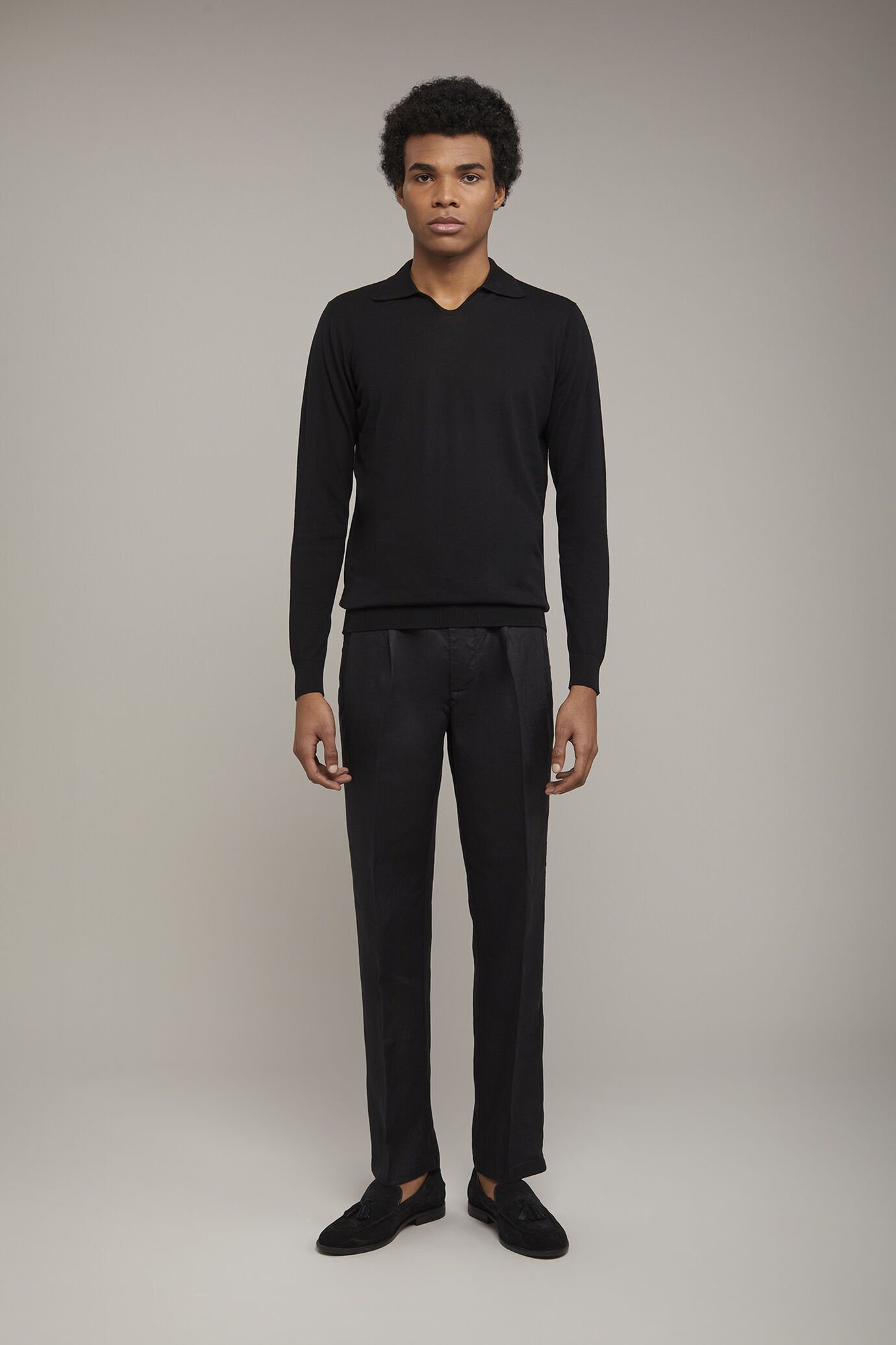Pantalone uomo con doppia pinces 100% lino comfort fit image number 2