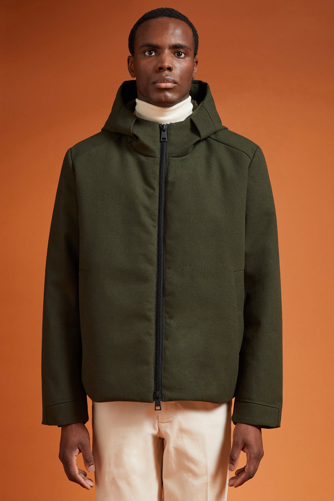 Men's padded jacket in technical fabric with an adjustable oversized hood image number 0