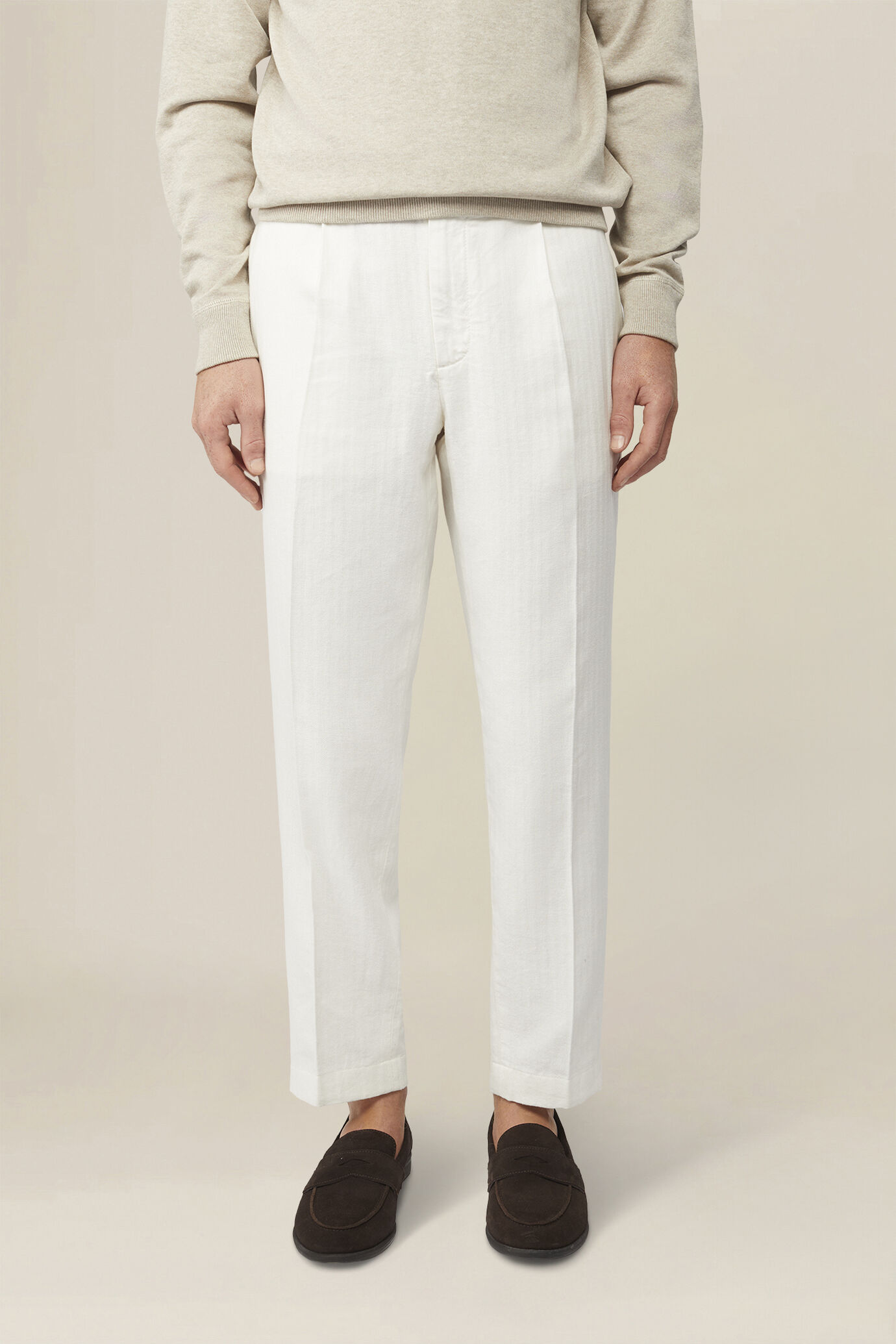 Men's trousers with 2 small pleats image number 1