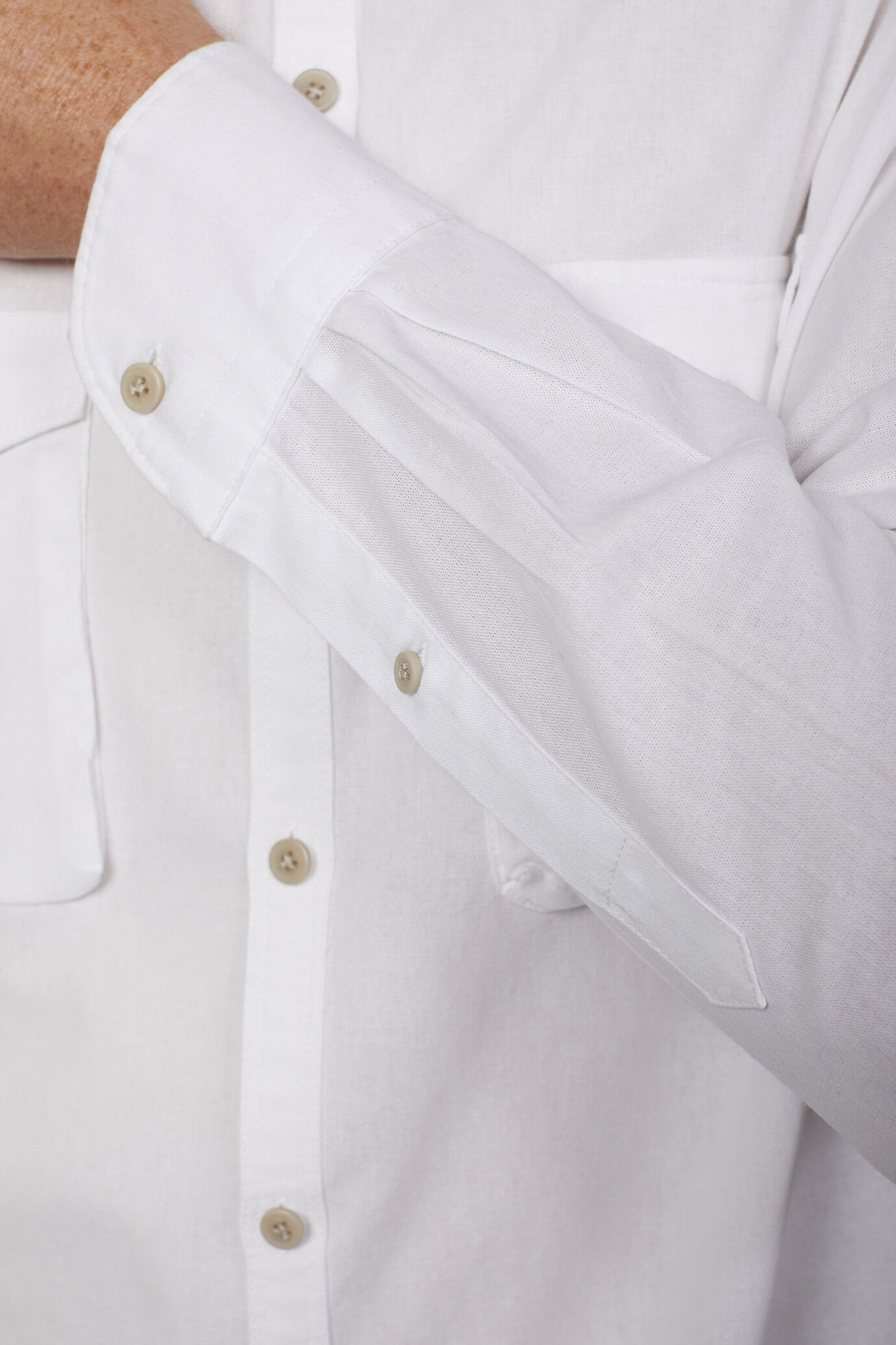 Chemise décontractée pour homme à col classique en tissu 100 % coton denim coupe confort image number 4