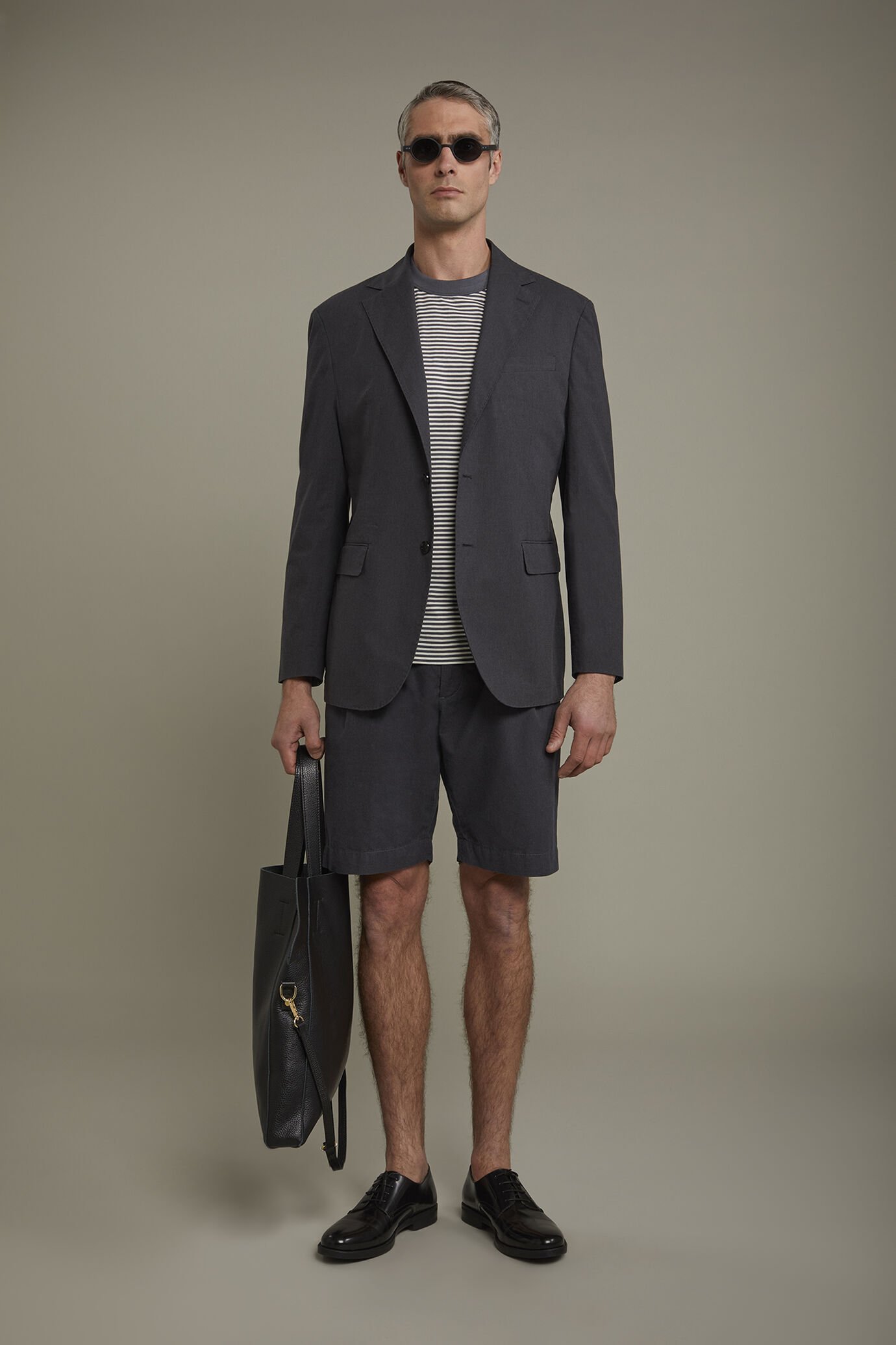 Bermudashorts für Herren mit doppelten Abnähern und Kordelzug in der Taille aus Slub-Baumwollstoff image number 0
