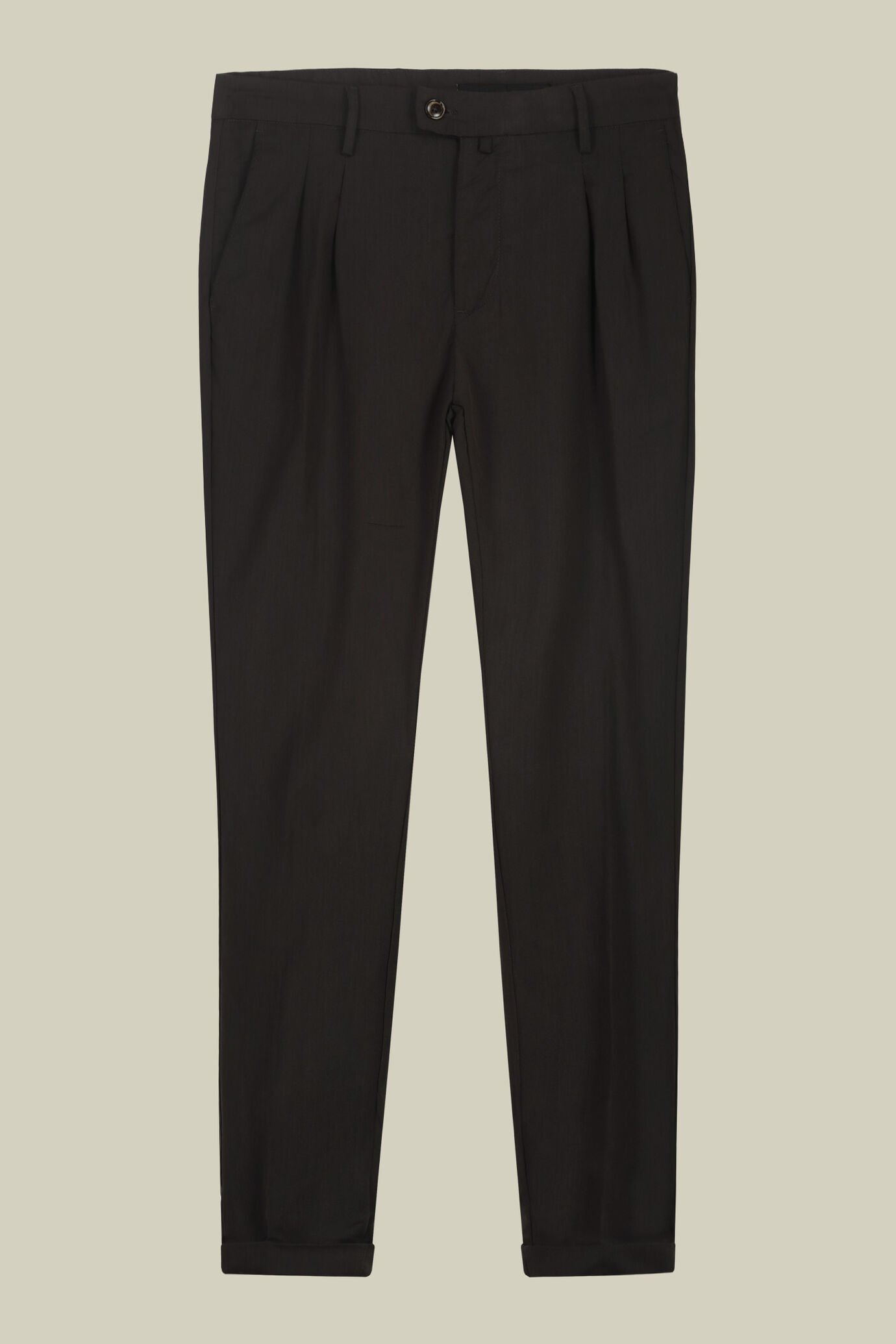 Herrenhose mit doppelten Falten