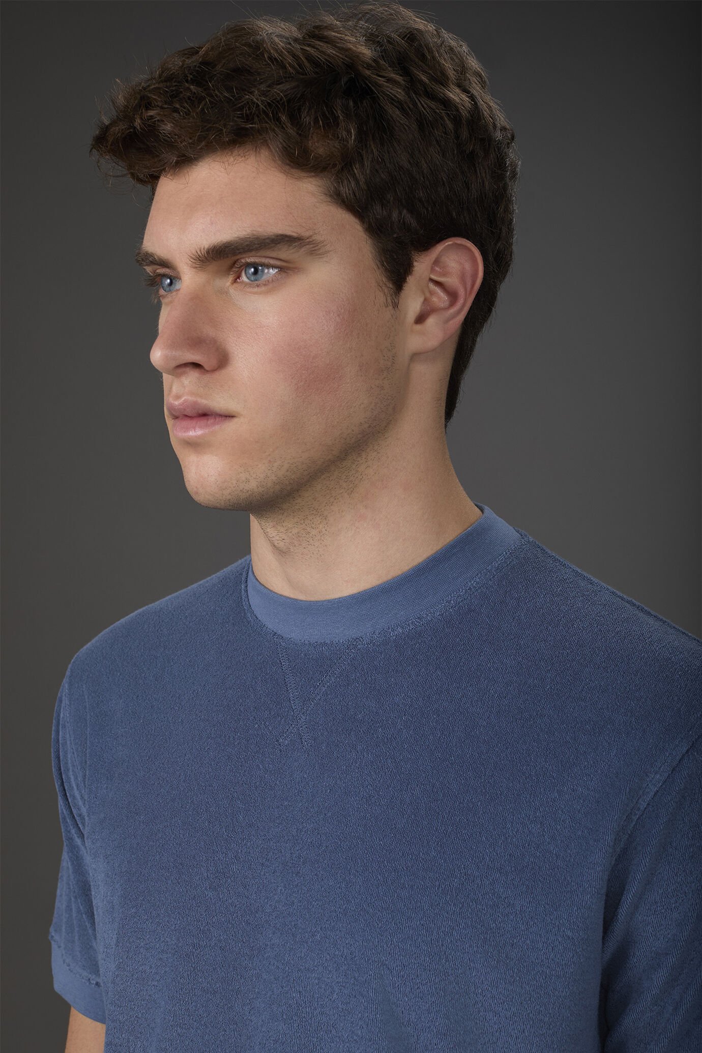 T-shirt homme col rond et manches courtes en coton éponge image number 2