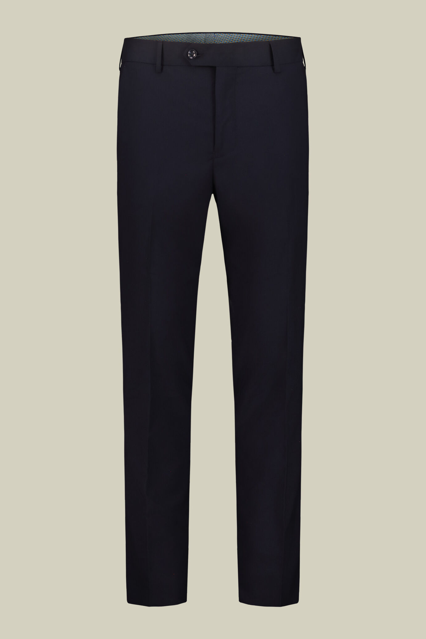 Men's single-breasted suit with two-button jacket and peaked lapel image number 2