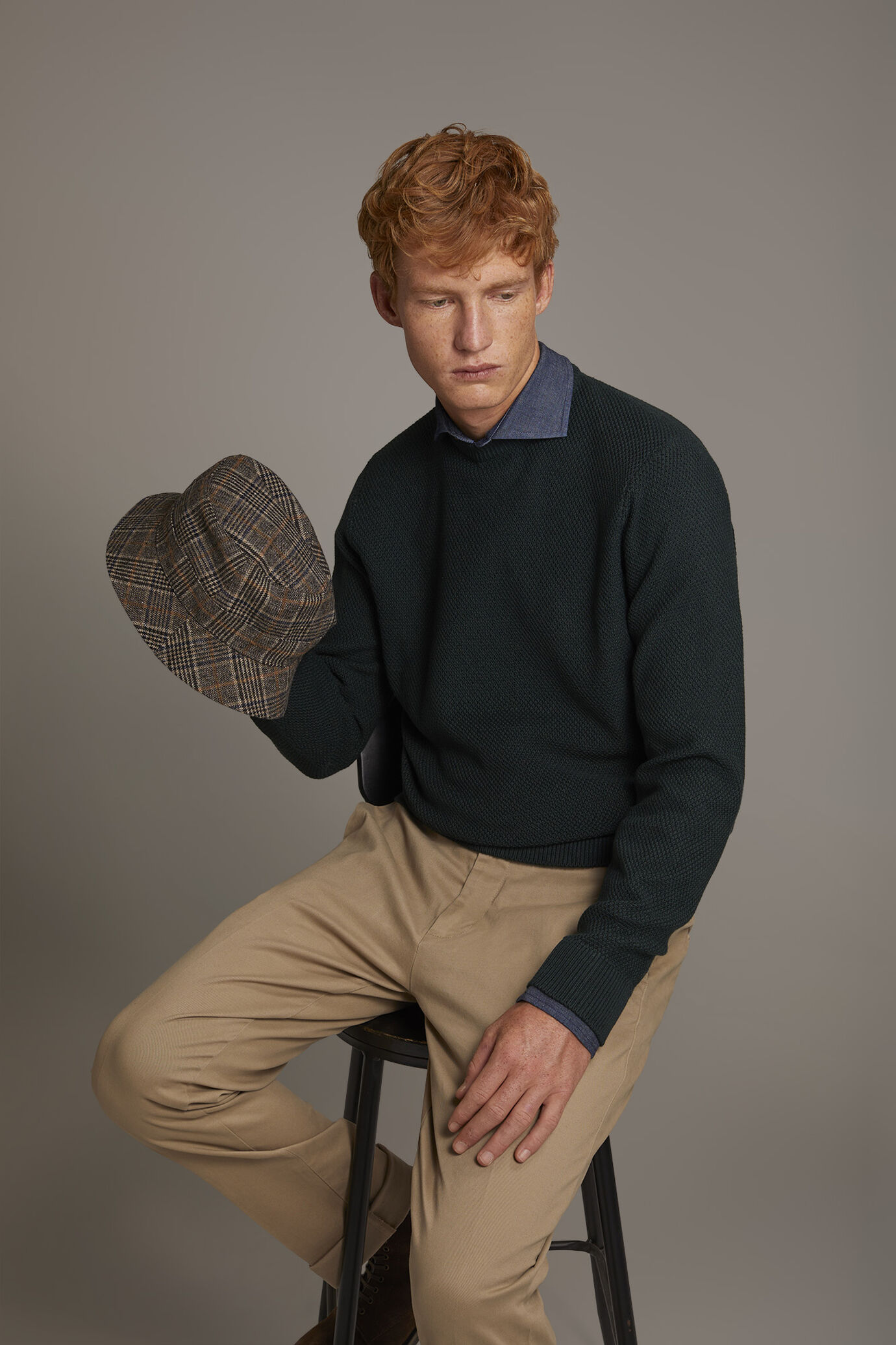 Honeycomb round neck sweater image number 0