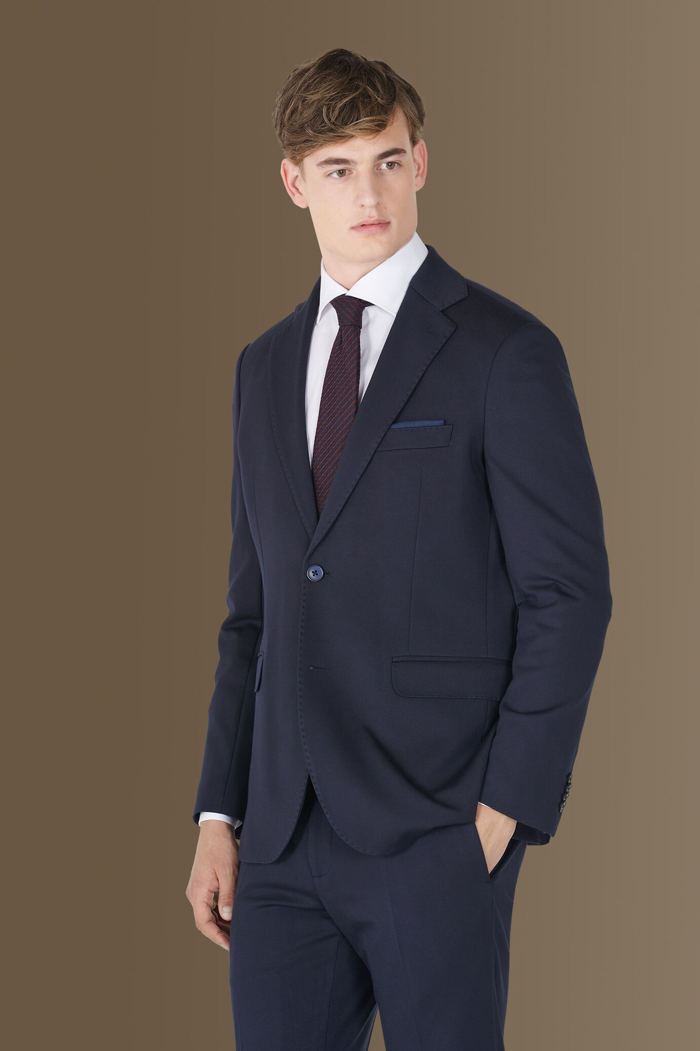 Single breasted jersey jacket with flap pocket.