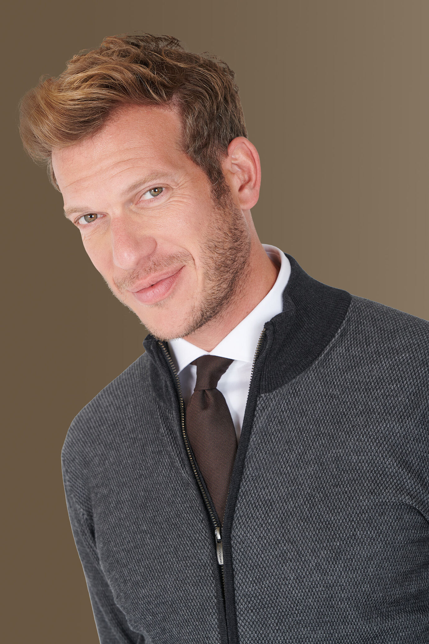Cardigan with high collar seed stitch knitting image number 2
