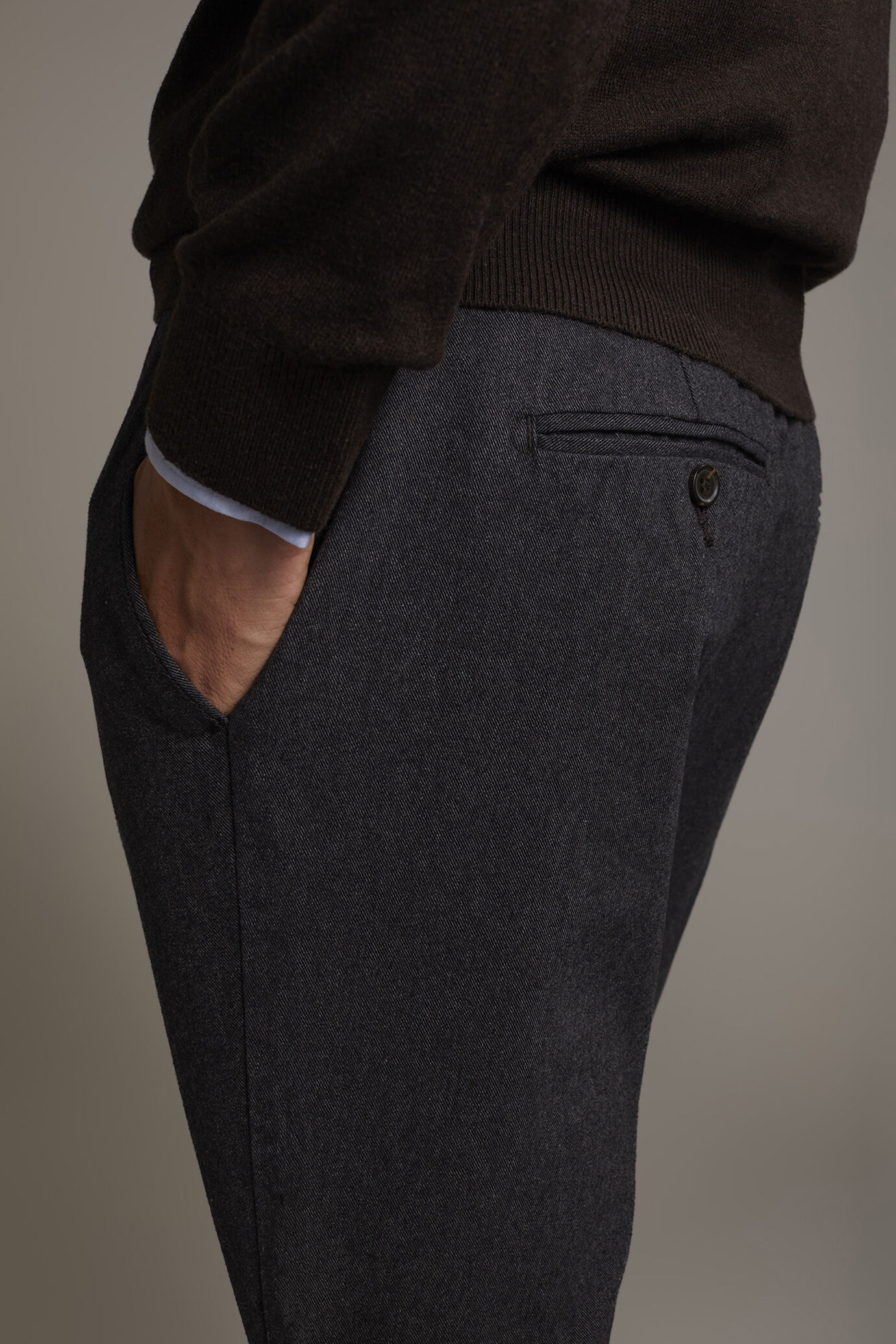 Regular fit chino trousers in twill yarn-dyed melange fabric image number 4
