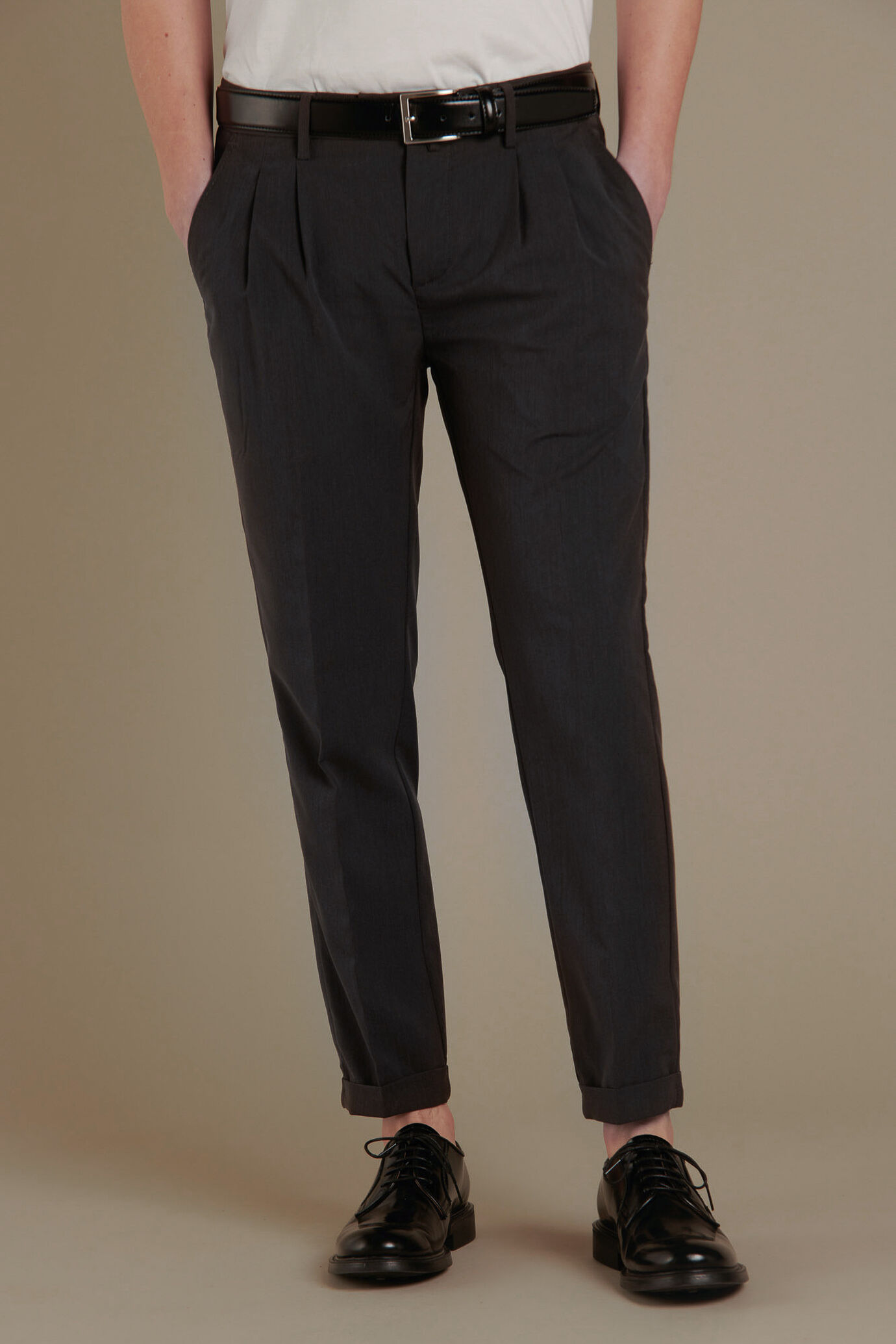 Pantaloni uomo con doppia pince image number 1