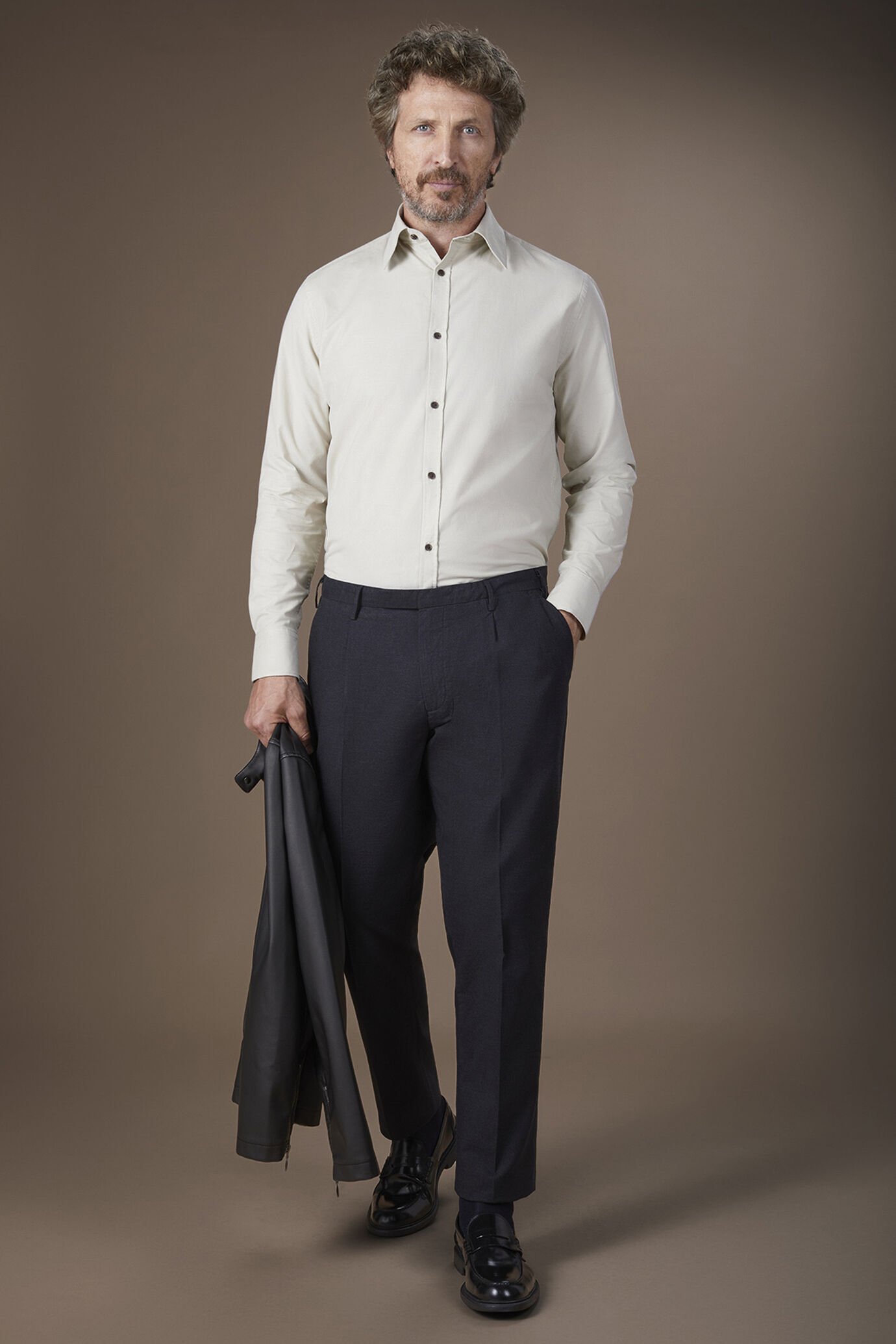 Camicia uomo casual 100% cotone tessuto velluto 1000 righe tinta unita image number 1