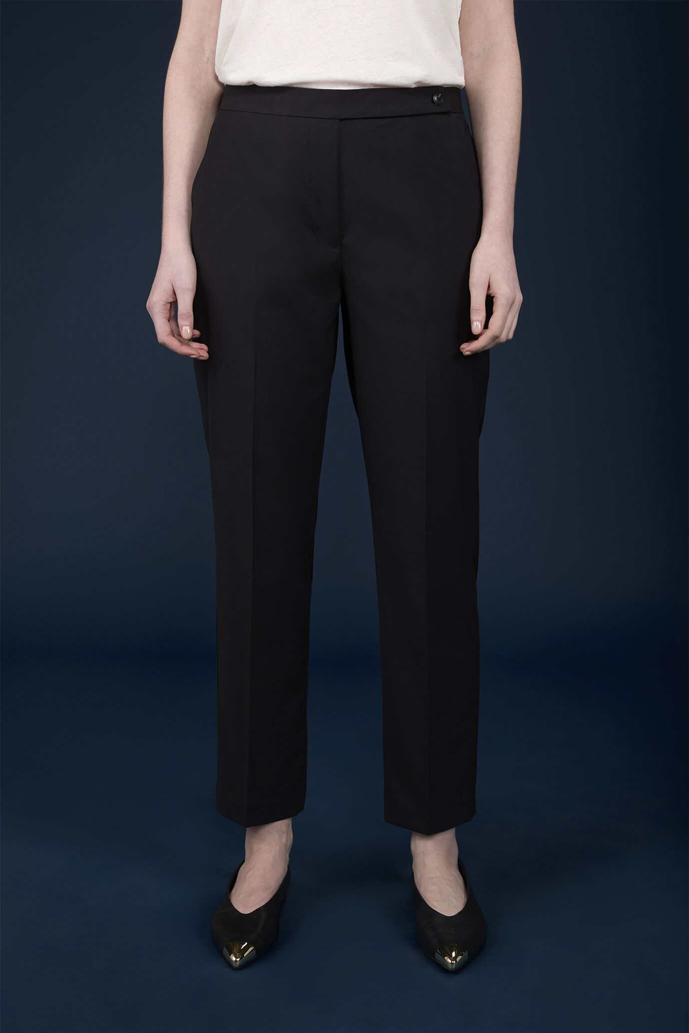 Women's chino trousers with waistband flap image number 1