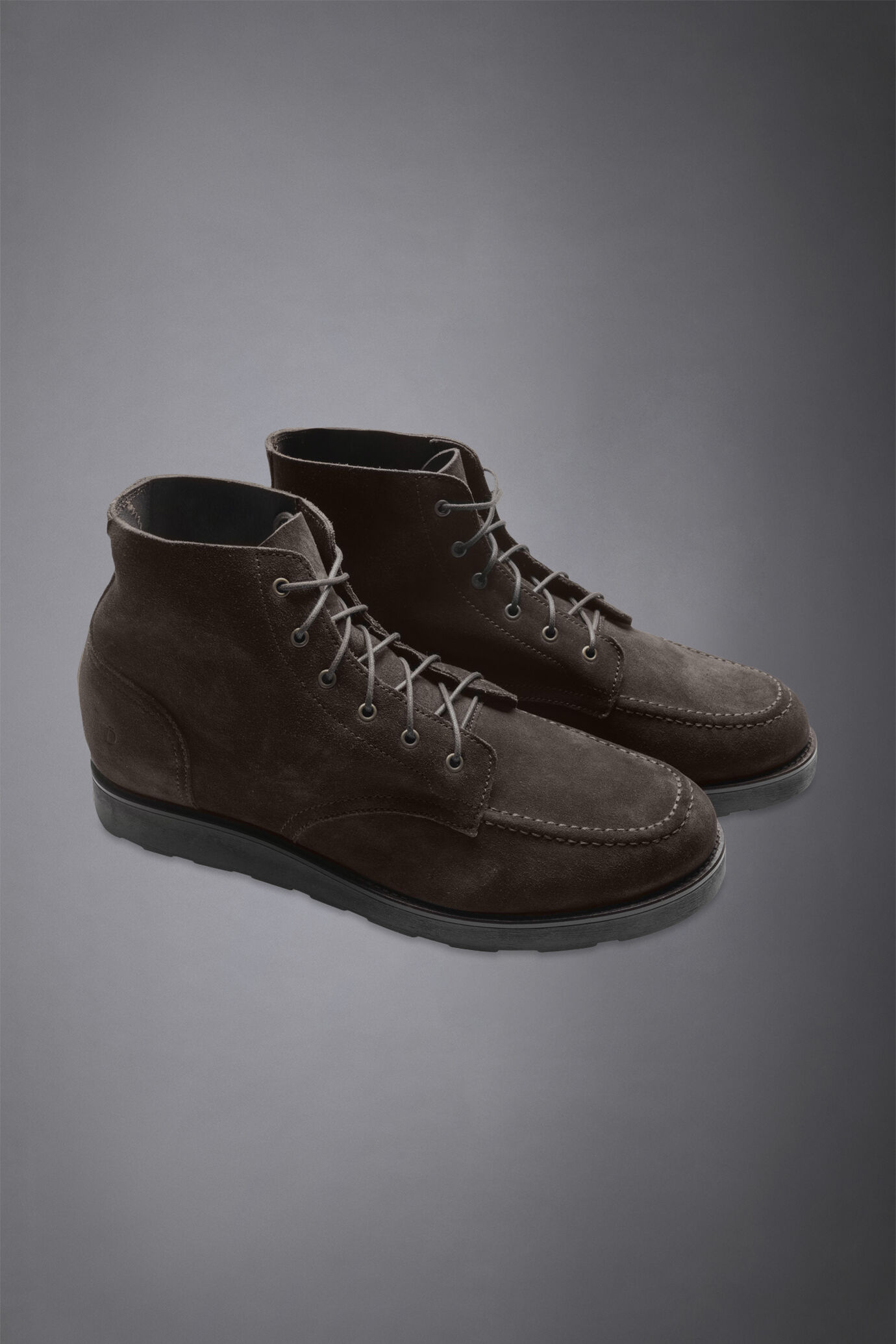 Men's 100% suede ankle boots with rubber sole