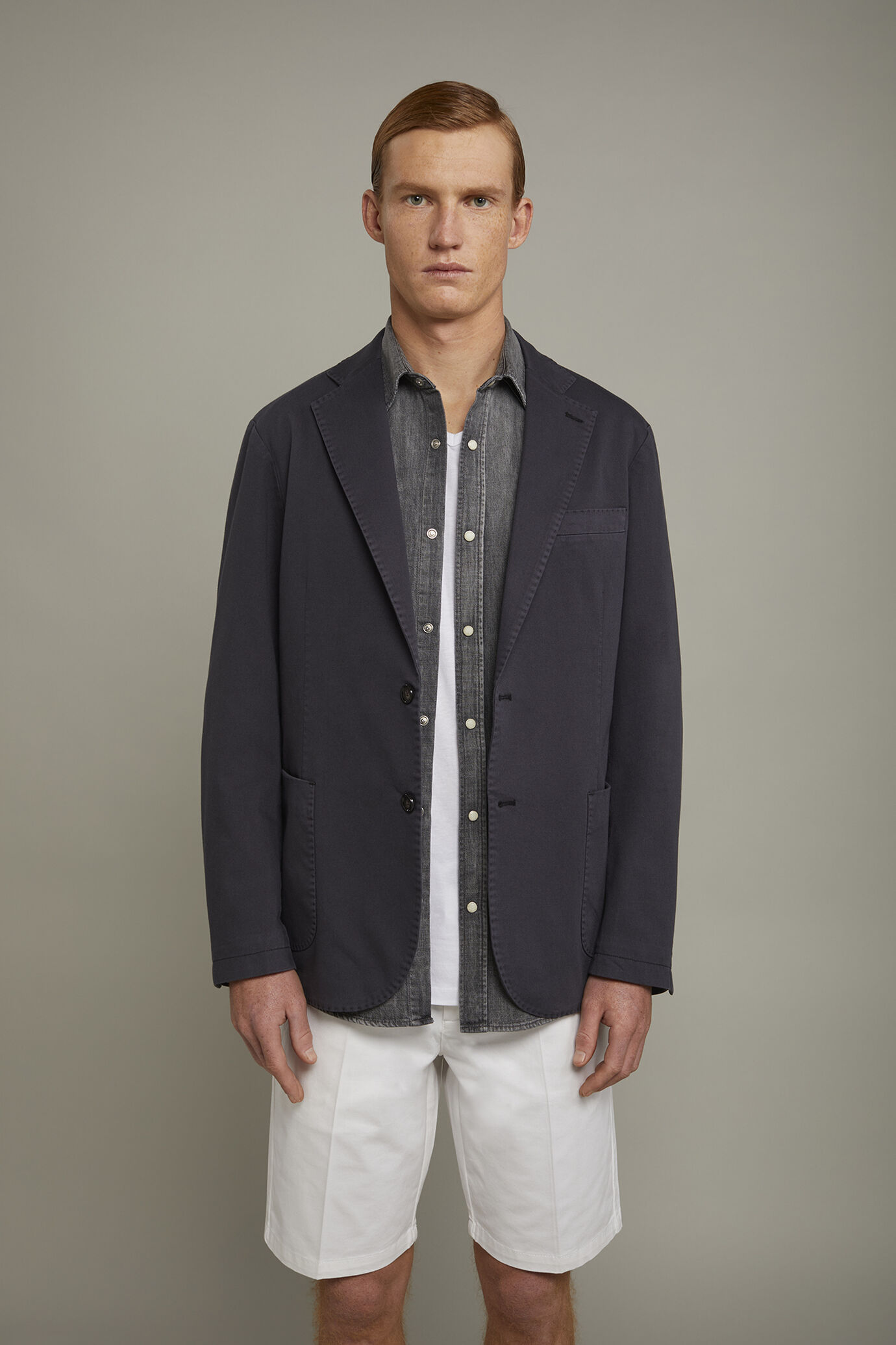 Men’s unlined single-breasted blazer and patch pockets in solid color regular fit image number 2