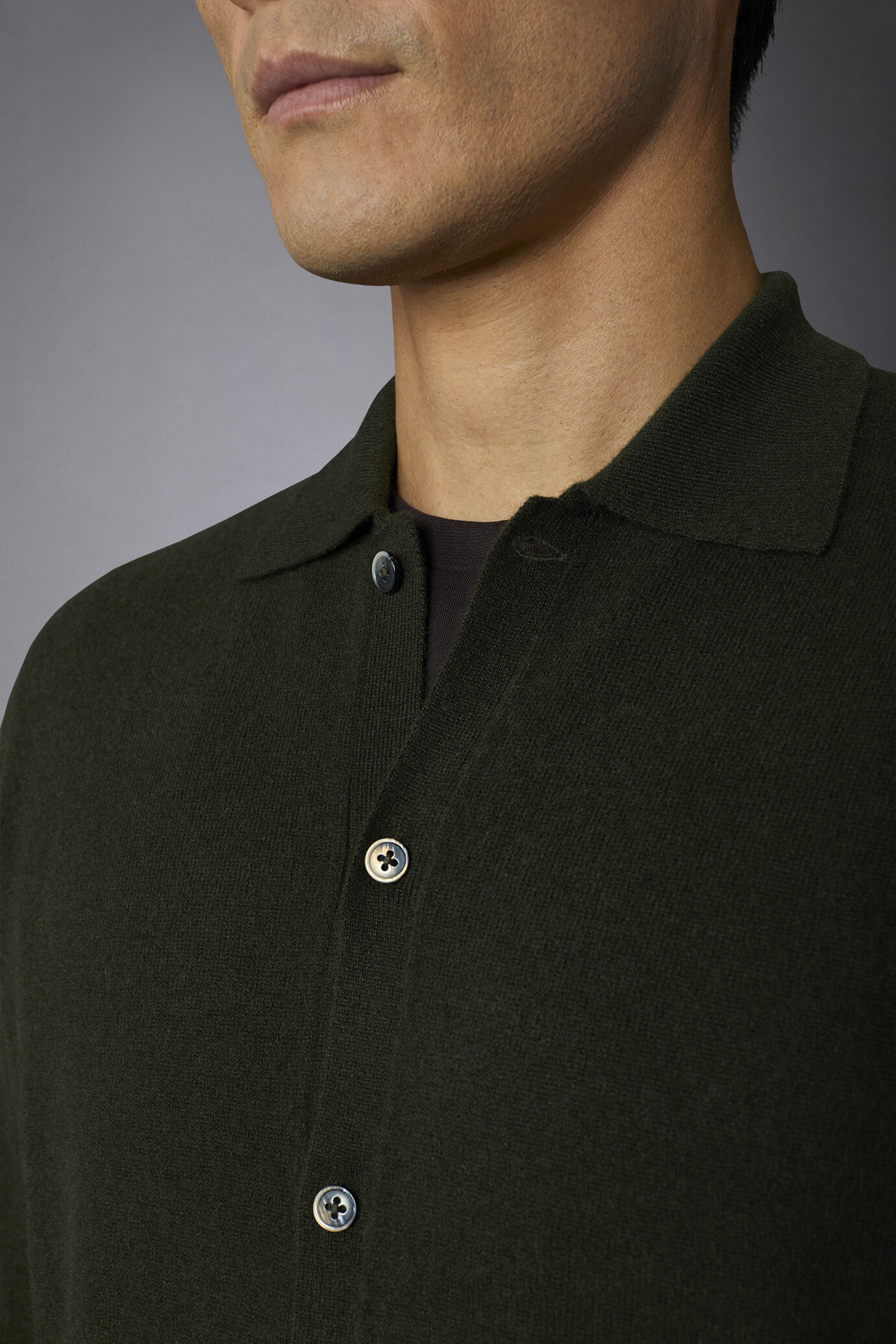 Genderless 100% cashmere regular fit polo shirt image number 2