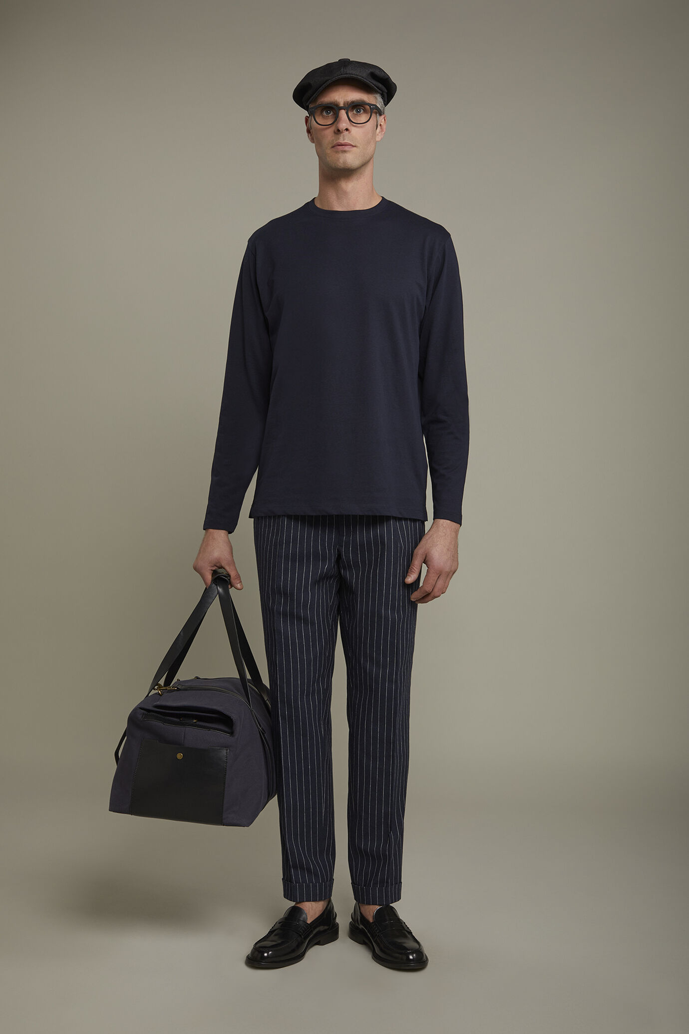 Herren-T-Shirt mit Rundhalsausschnitt und langen &Auml;rmeln aus 100 % Baumwolle in normaler Passform image number 0