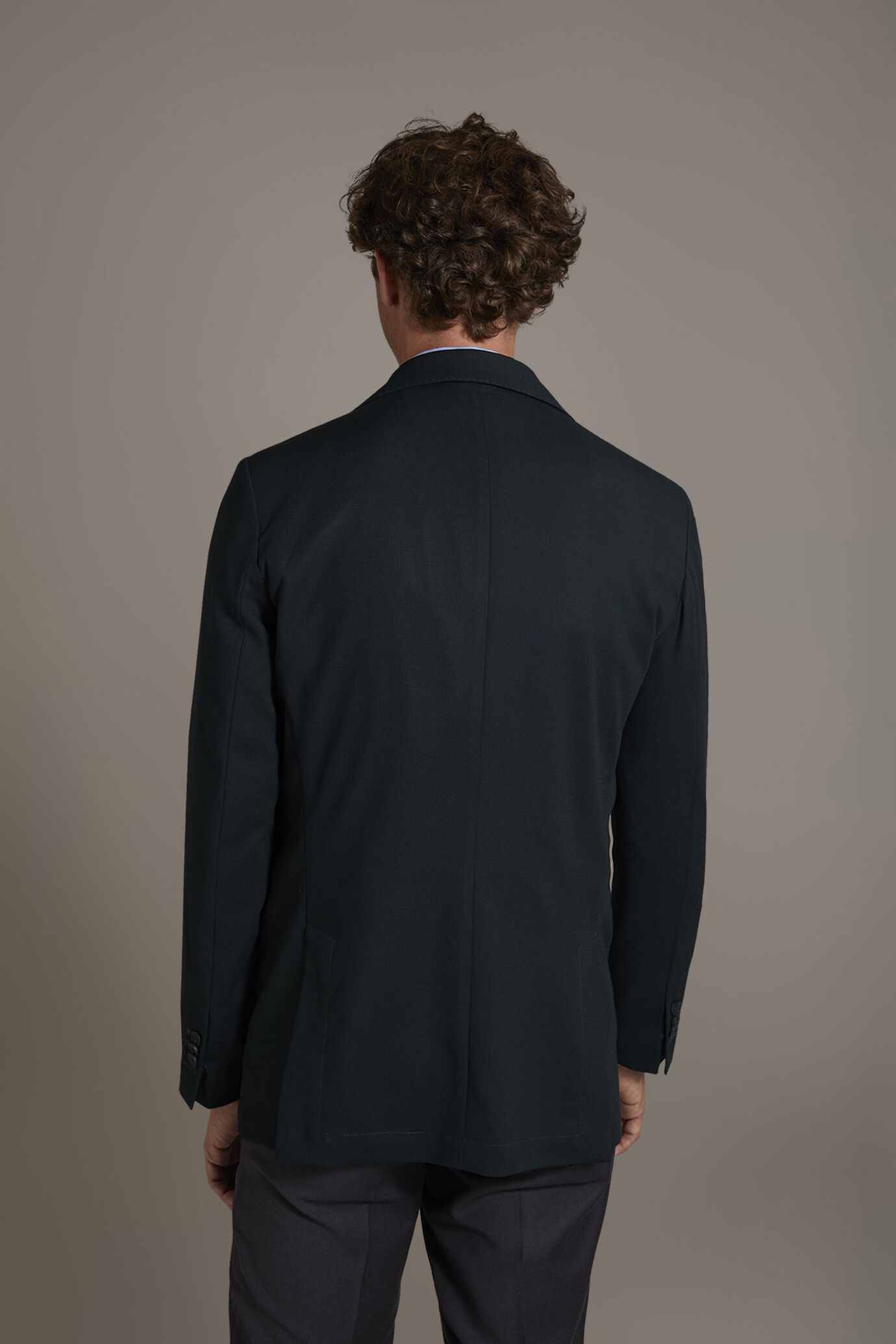 Single-breasted jacket with flap pockets in solid color dobby fabric image number 4