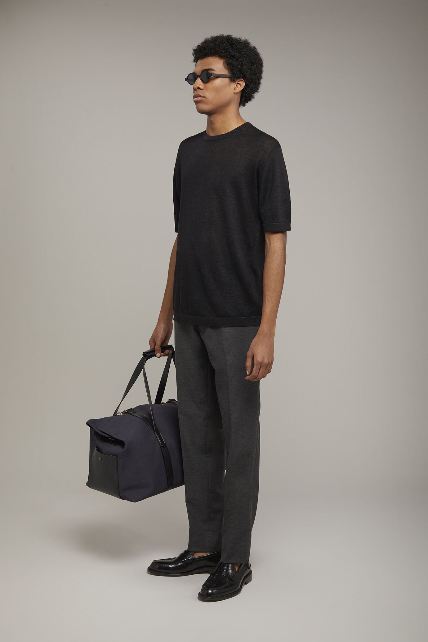 T-shirt uomo in maglia 100% lino con manica corta regular fit image number 1