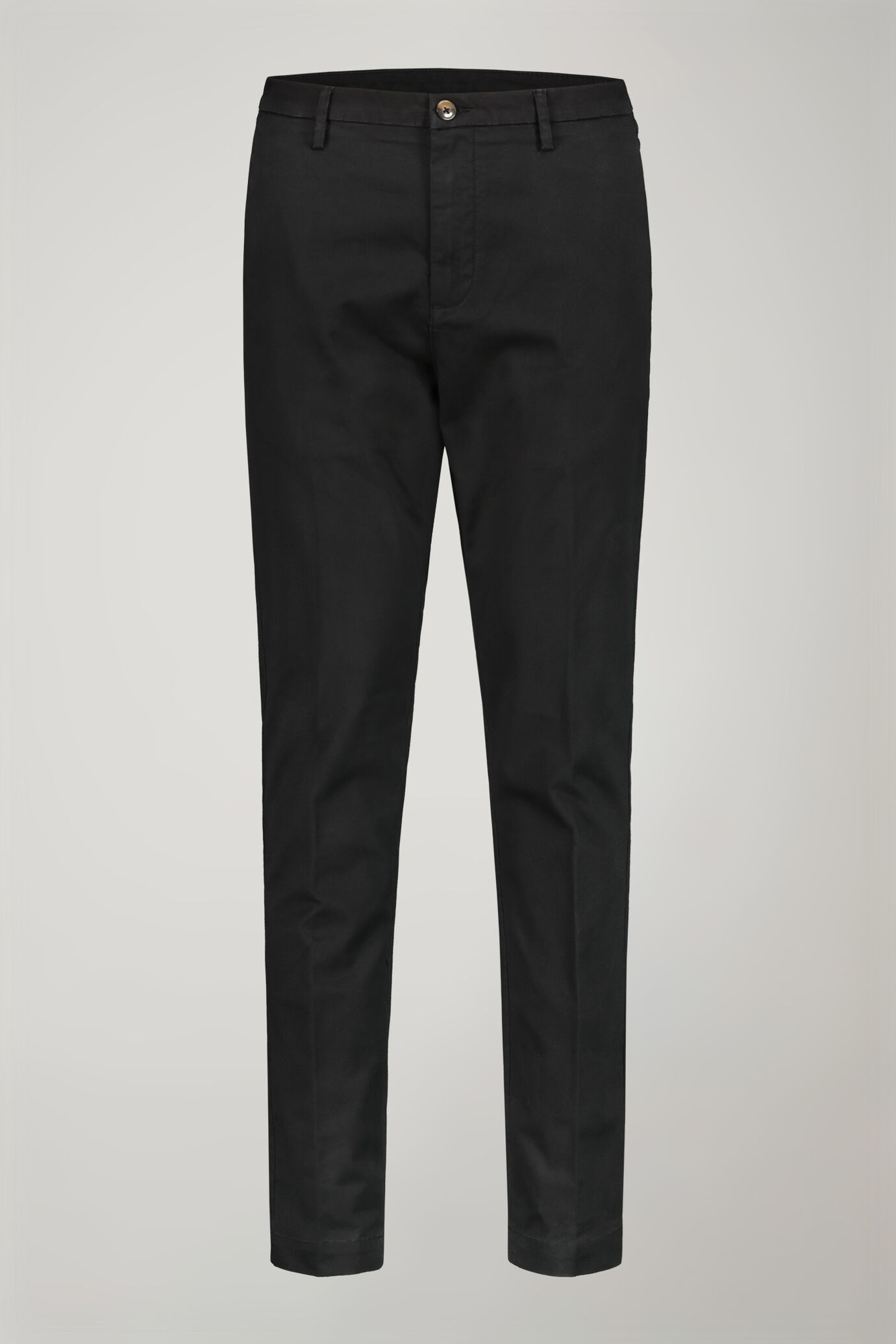 Pantalon chino classique pour homme en tissu sergé stretch coupe parfaite image number 4