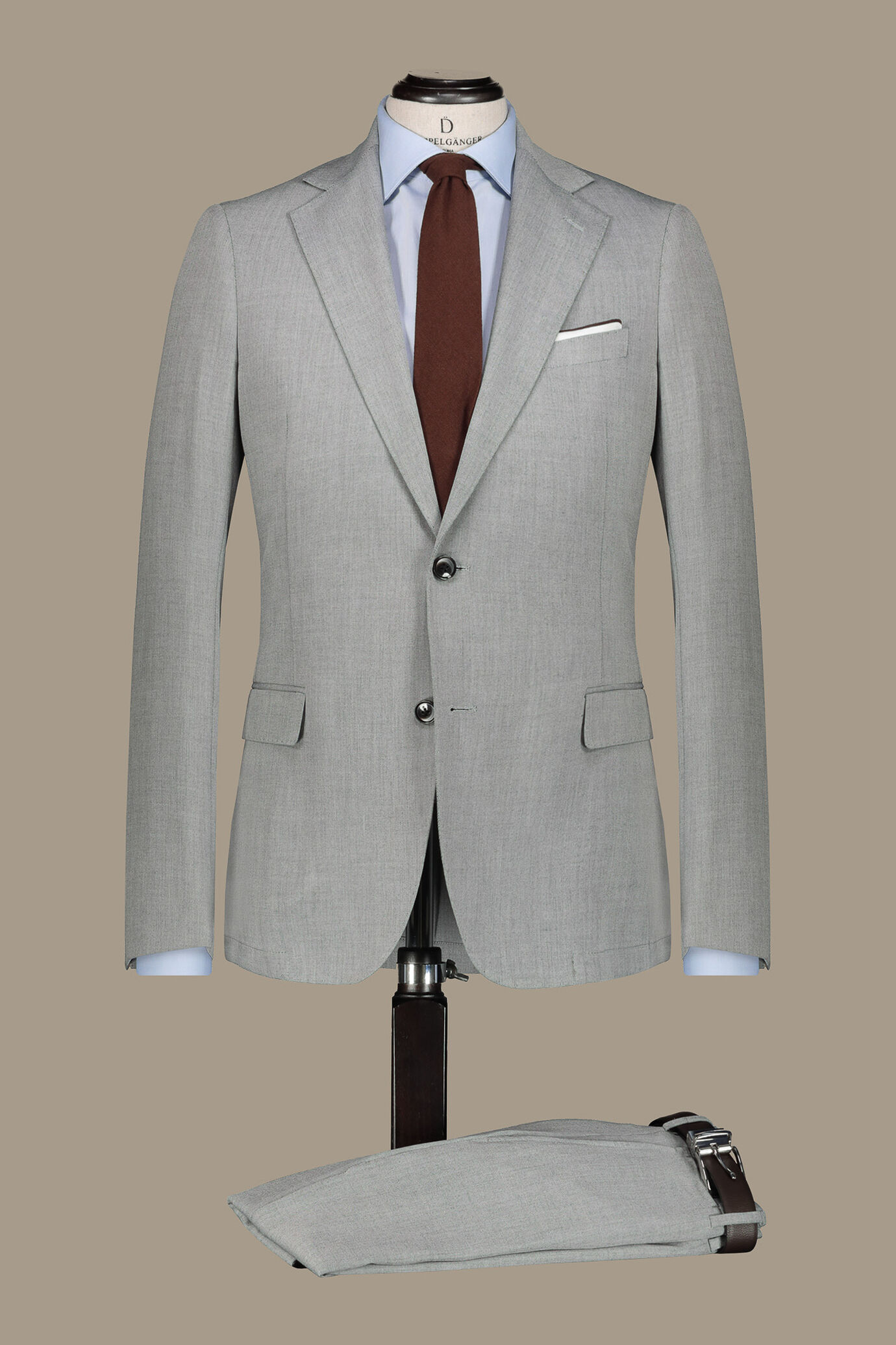Single breasted gray grisaille suit and trousers with turn up image number 5