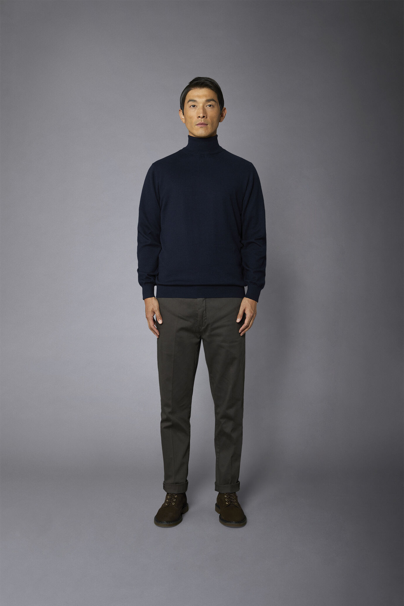 Pantalone chino uomo classico costruzione twill regular fit image number 2