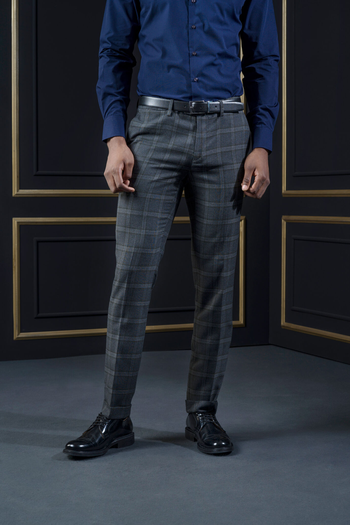 Pantaloni classici uomo con trama a quadri grey image number 0