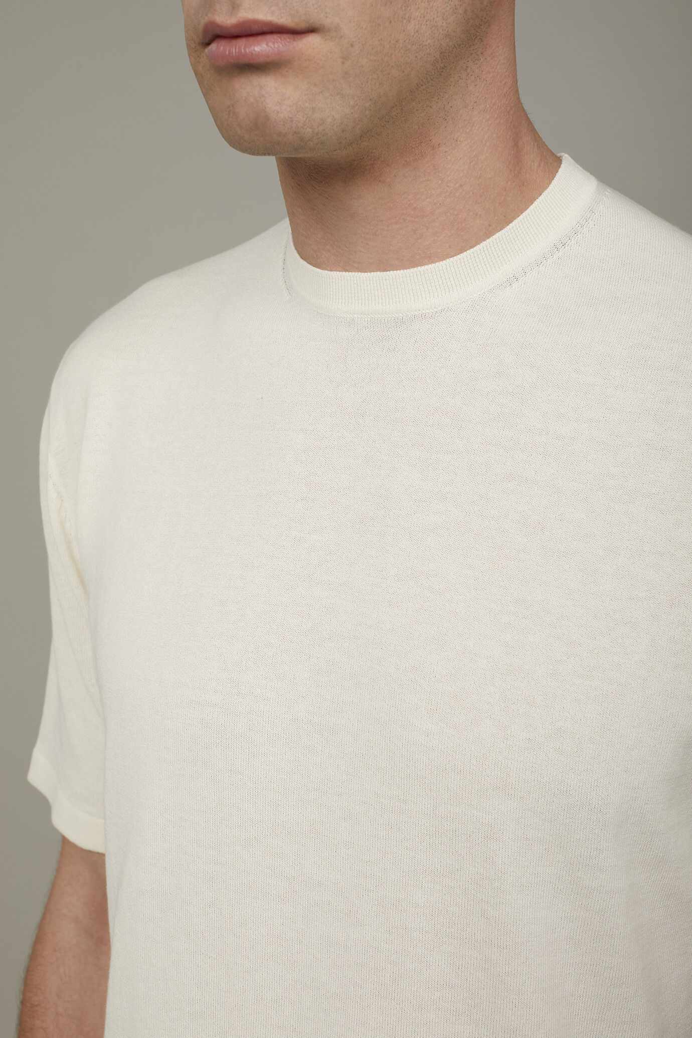 Herren-T-Shirt aus 100 % Baumwolle mit kurzen Ärmeln in normaler Passform image number 3
