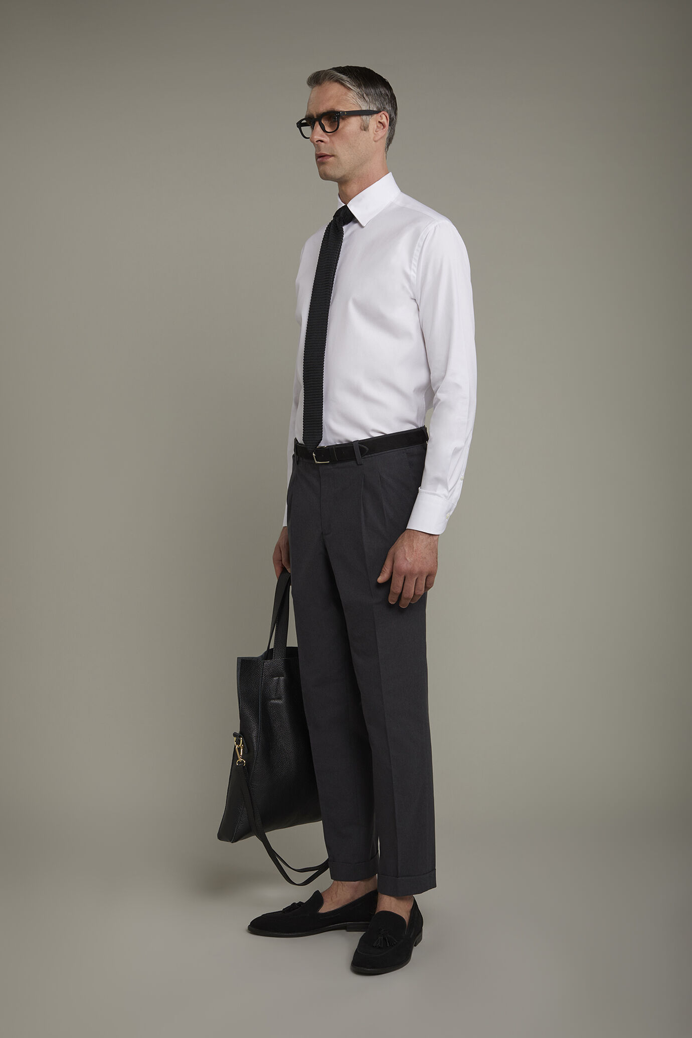 Camicia uomo collo classico 100% cotone tessuto bacchettato tinta unita regular fit image number 1