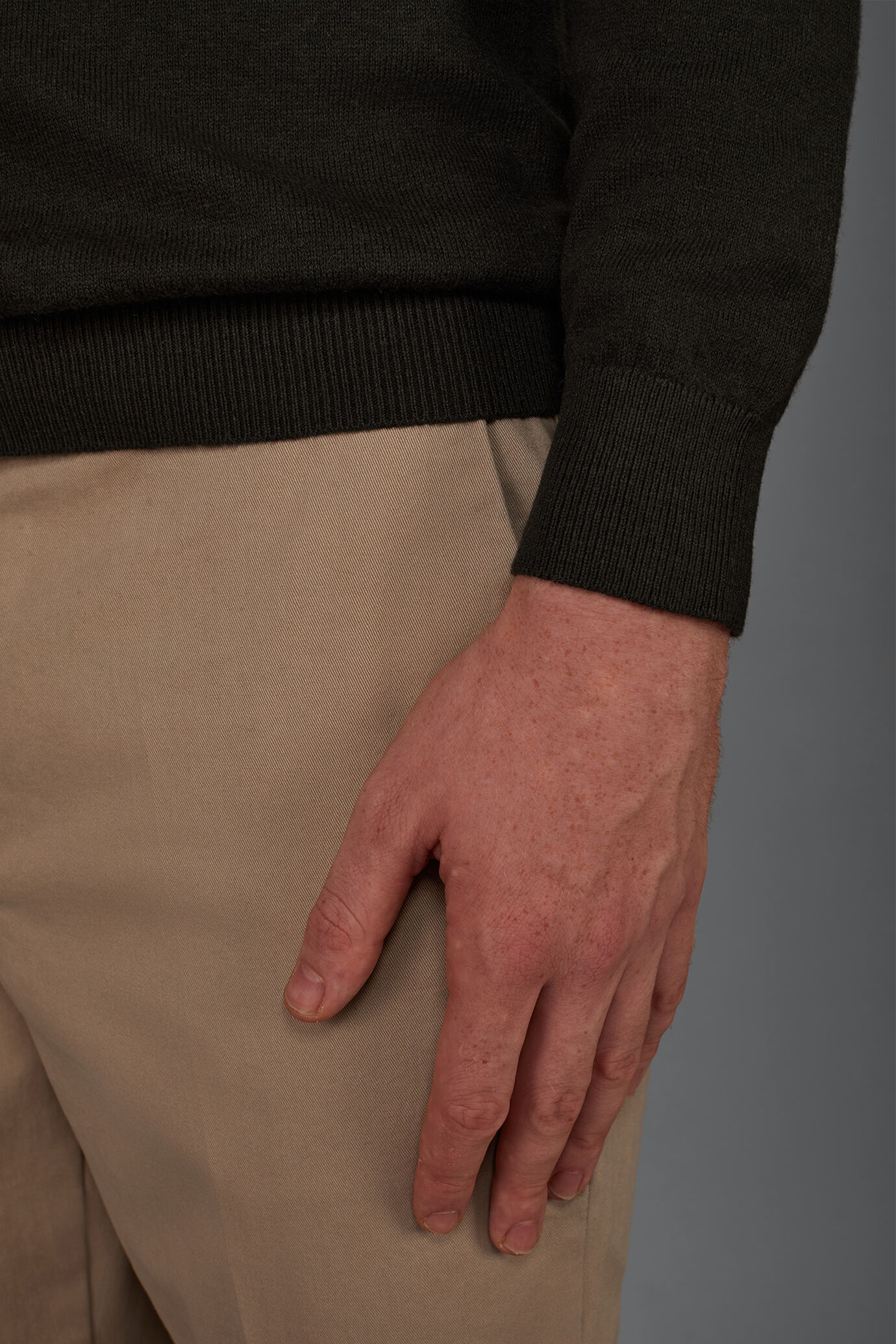Men's regular fit high neck jumper in wool and cotton image number 3