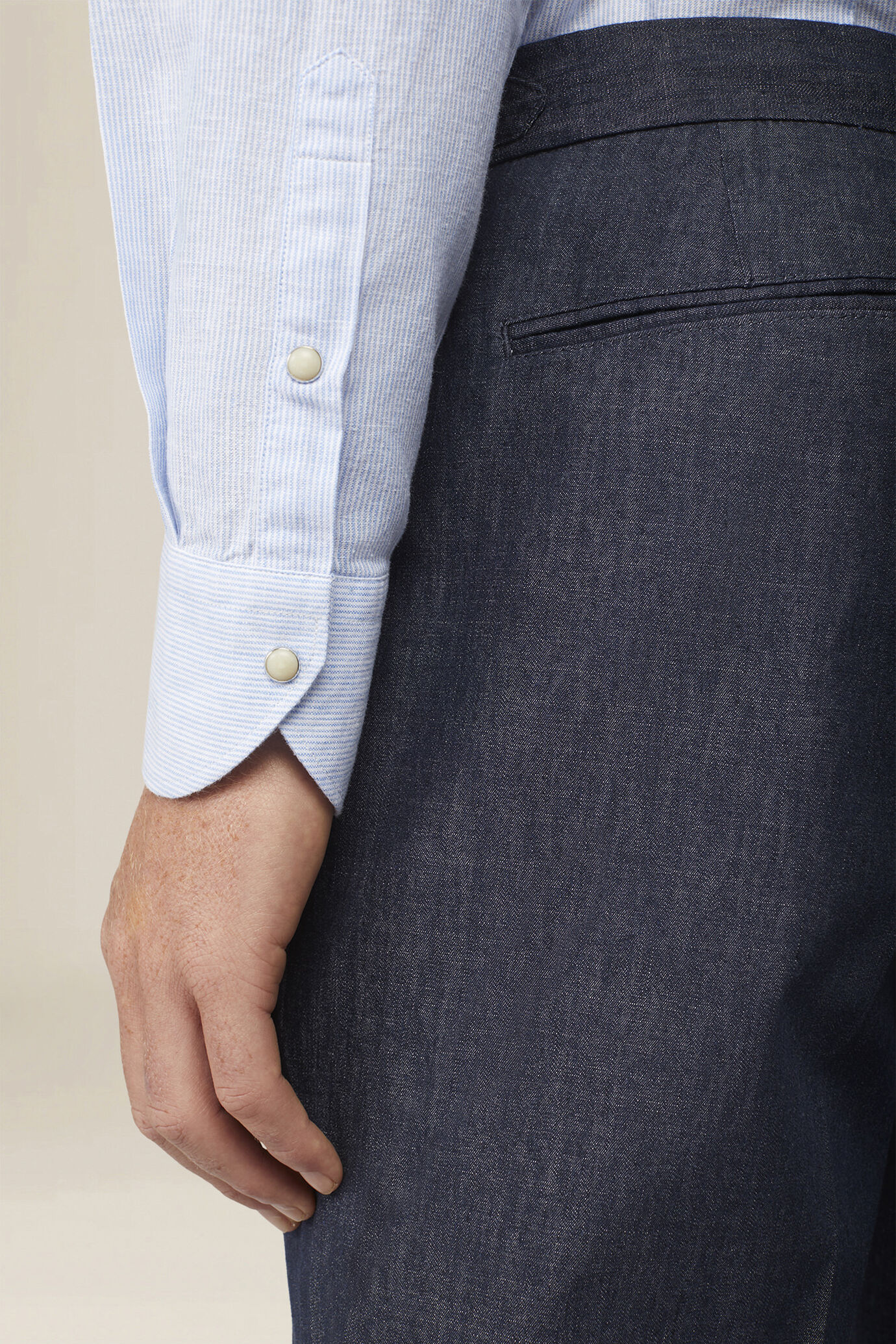 Camicia uomo misto lino cotone righe sottili image number 3