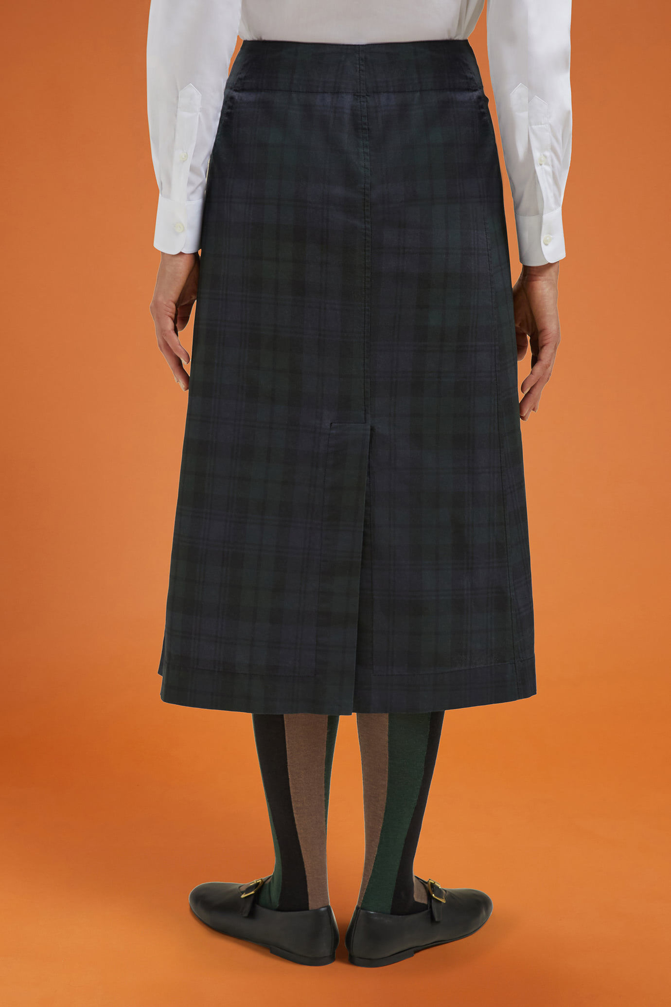 Women's regular fit checked midi skirt in coated cotton image number 2