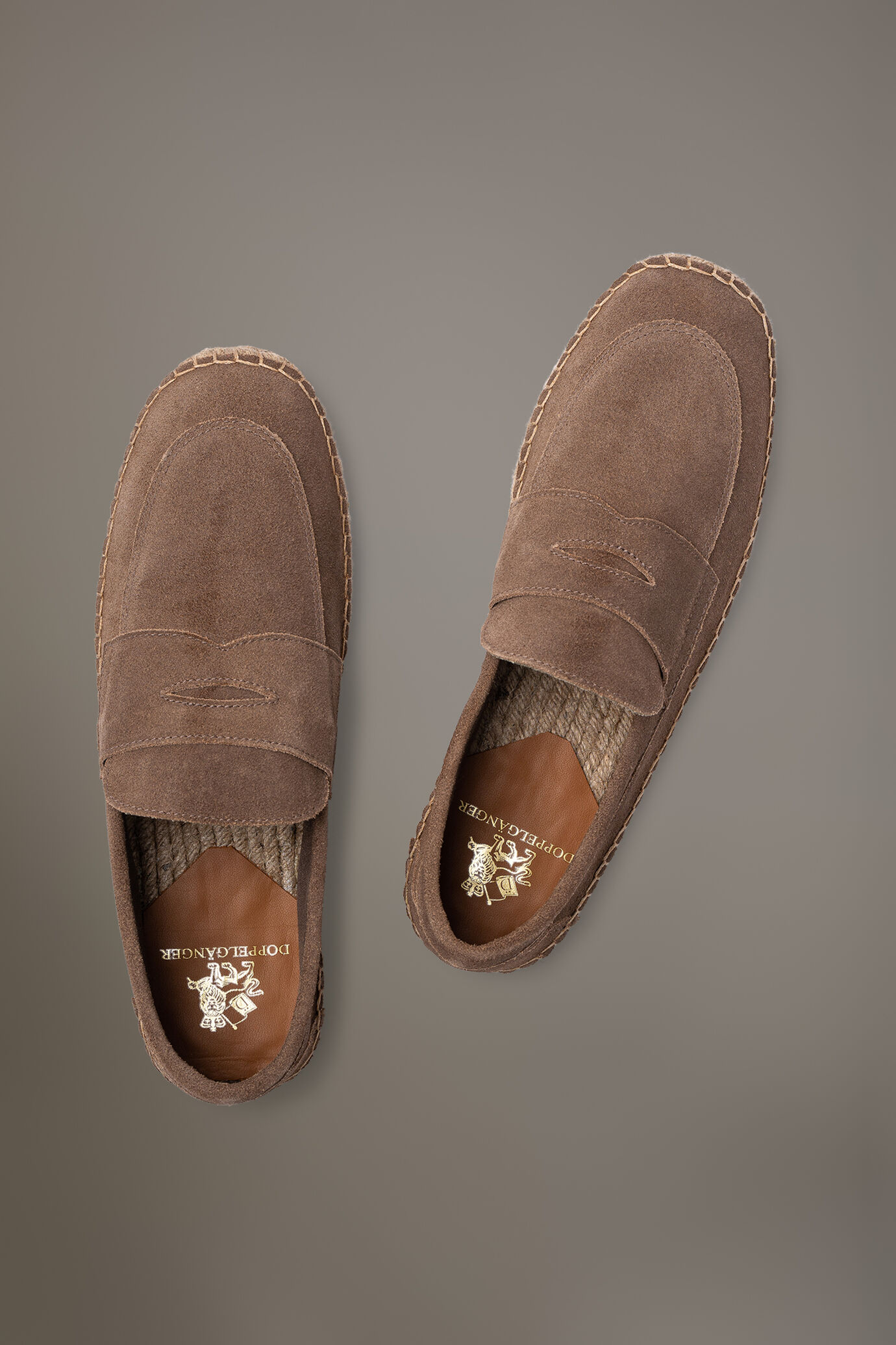 Espadrillas 100% pelle scamosciata con fondo in corda e gomma image number 3