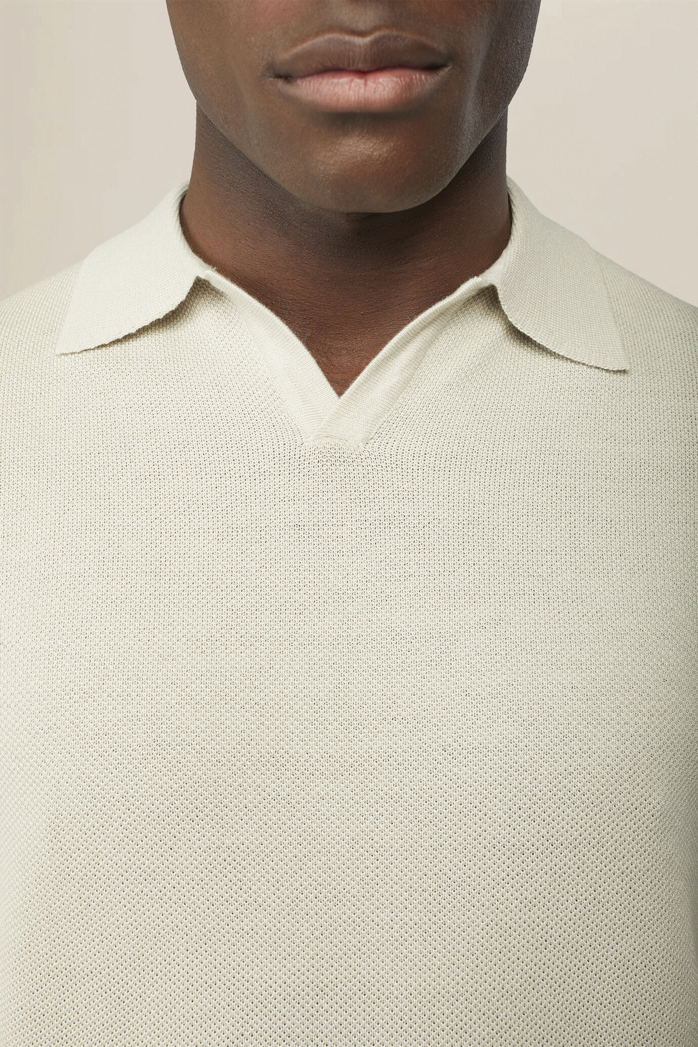 Men's polo shirt in 100% cotton honeycomb knit with Derby collar image number 2