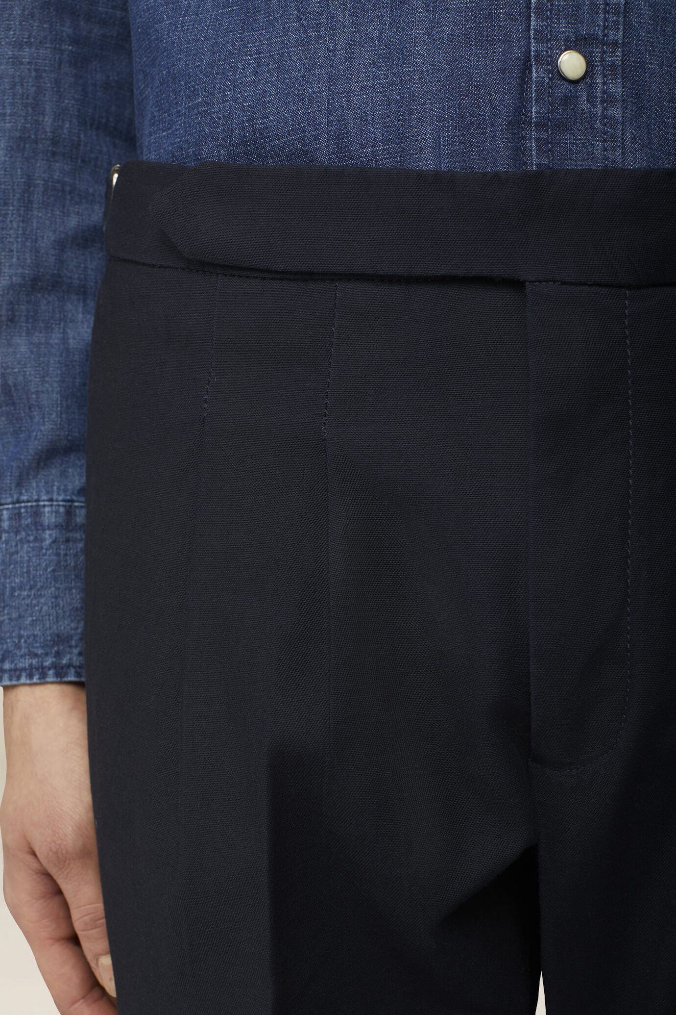 Pantalon pour homme &agrave; double pinces et boucles lat&eacute;rales image number 2