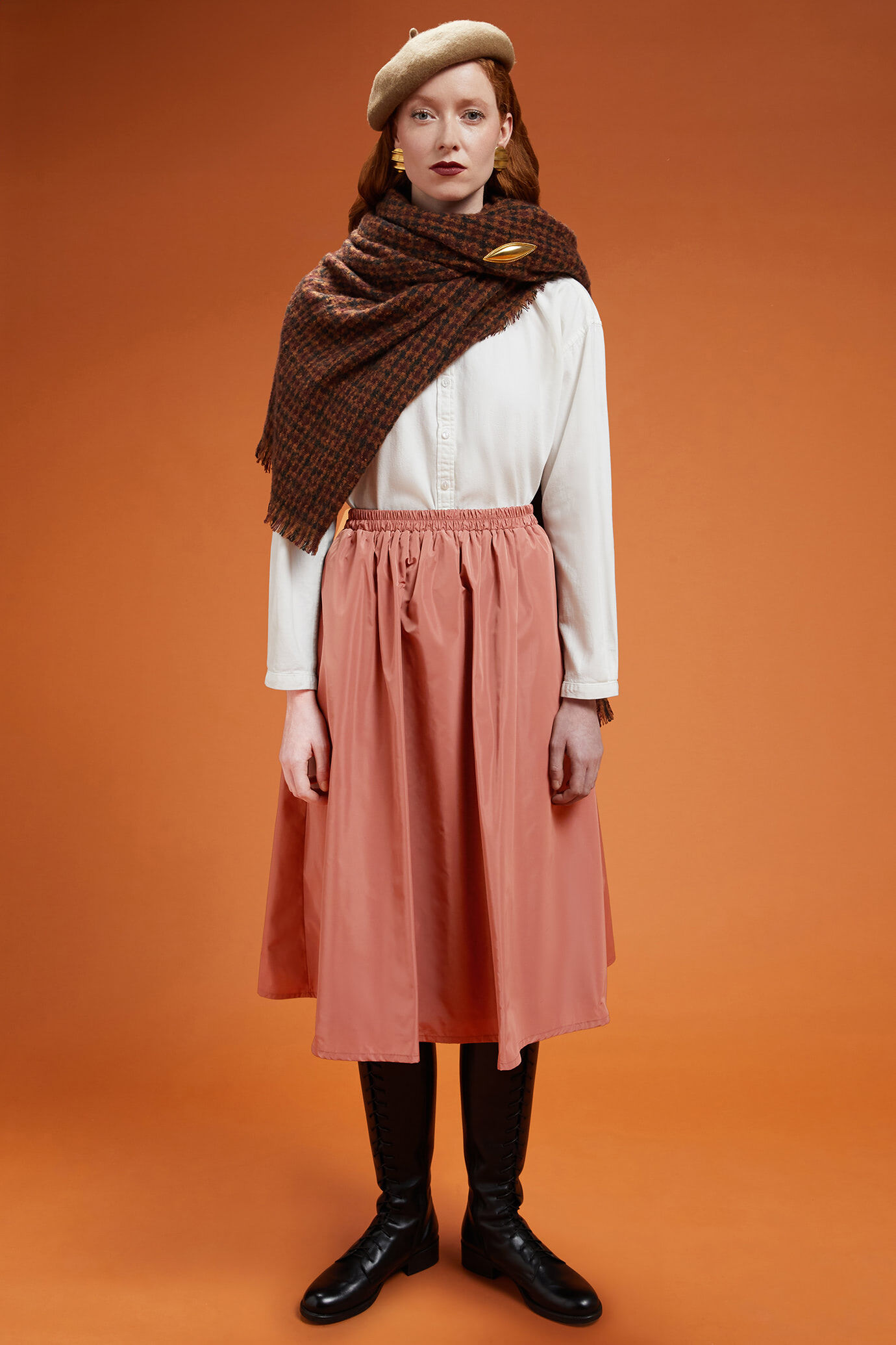 Women's regular fit long balloon skirt in plain taffeta with an elasticated waistband image number 0