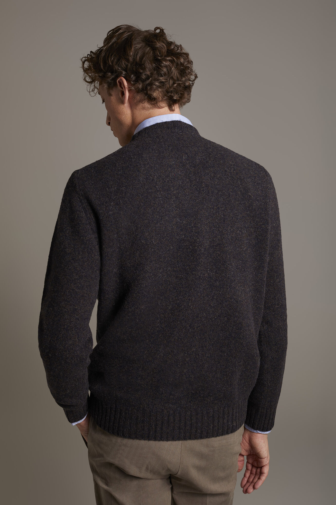 Lambswool blend round neck sweater image number 3