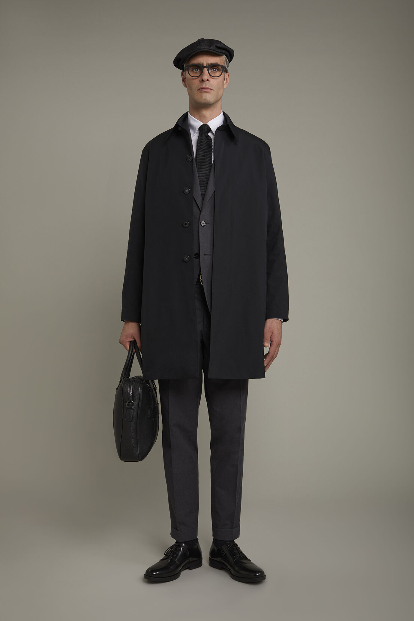Men's coat in lightweight regular fit fabric