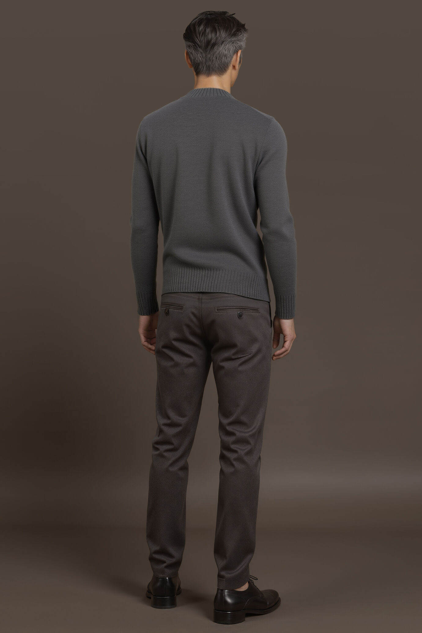 Men's regular fit round neck jumper image number 1