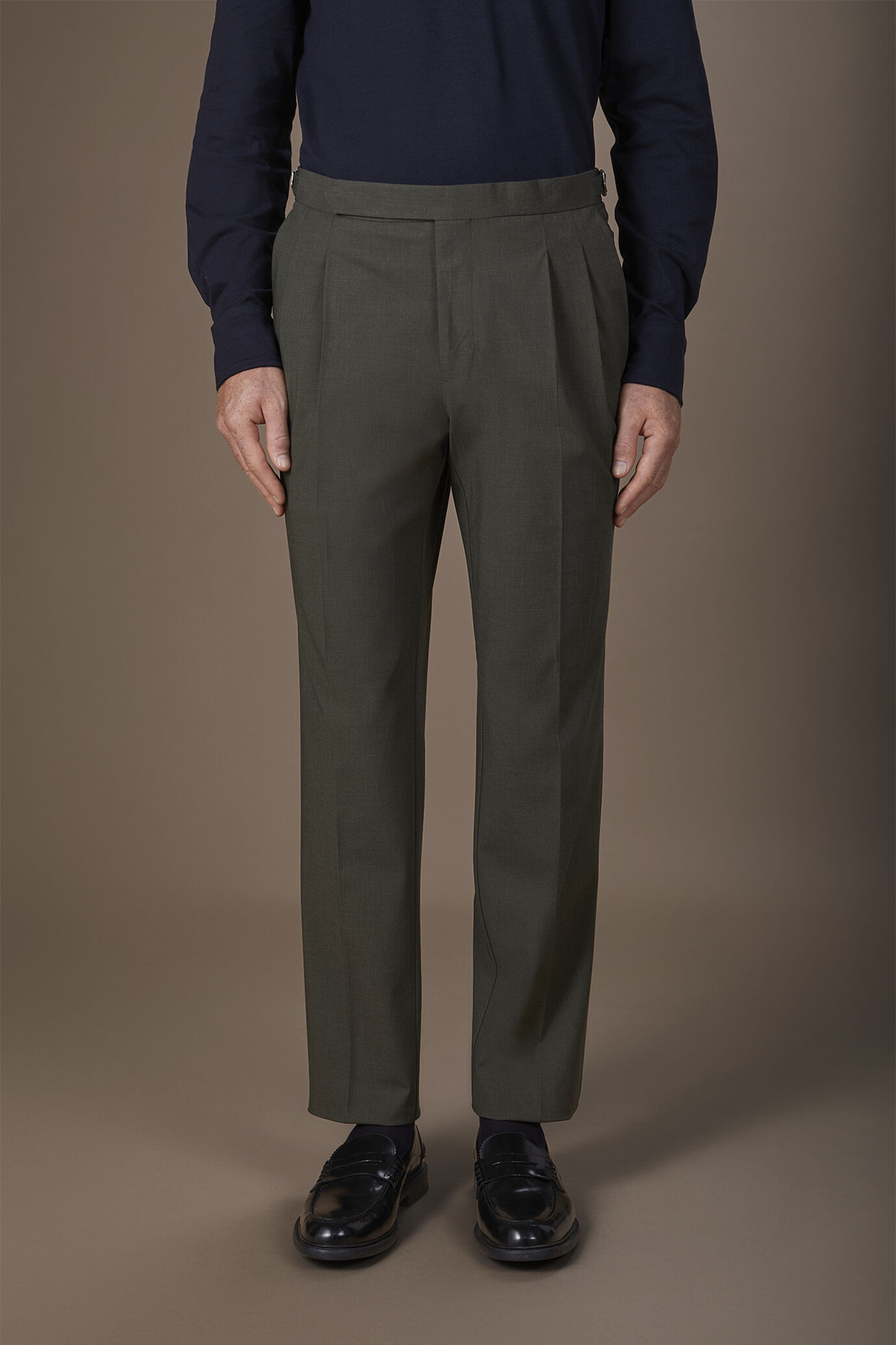 Men's trousers with double pleats and side buckles