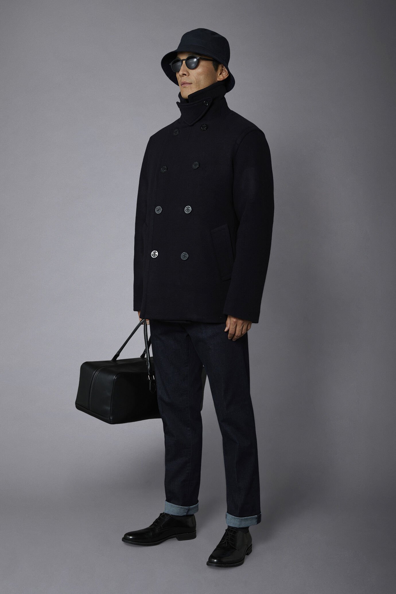 Men's wool-blend padded peacoat with regular fit side pockets image number 1