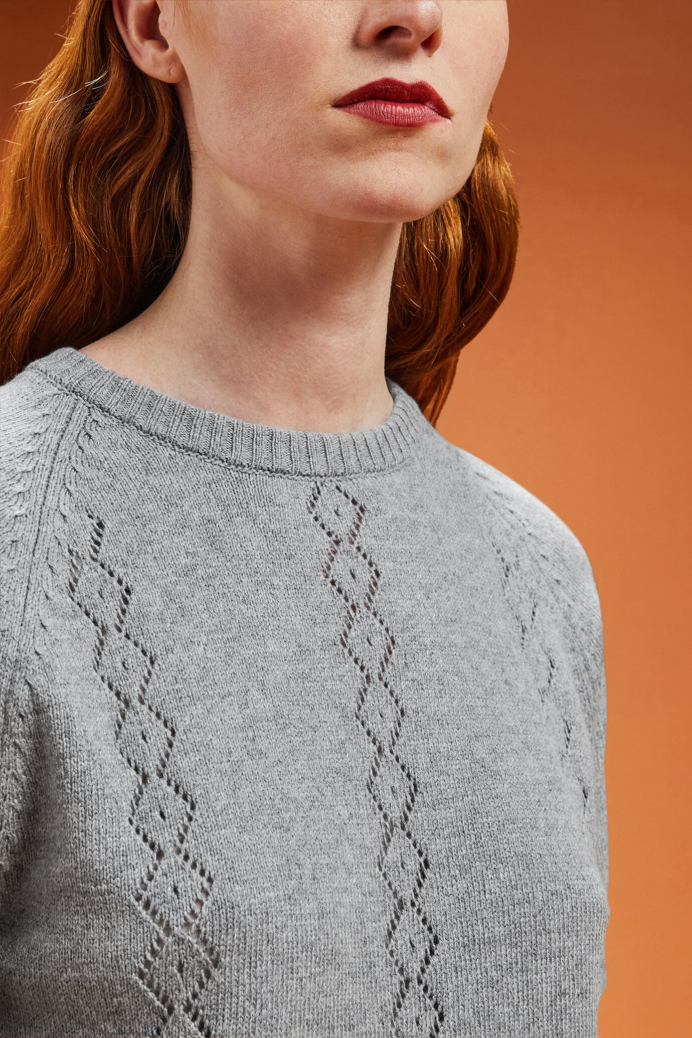 Damen-Pullover mit Rundhalsausschnitt und halblangen Ärmeln in normaler Passform image number 3