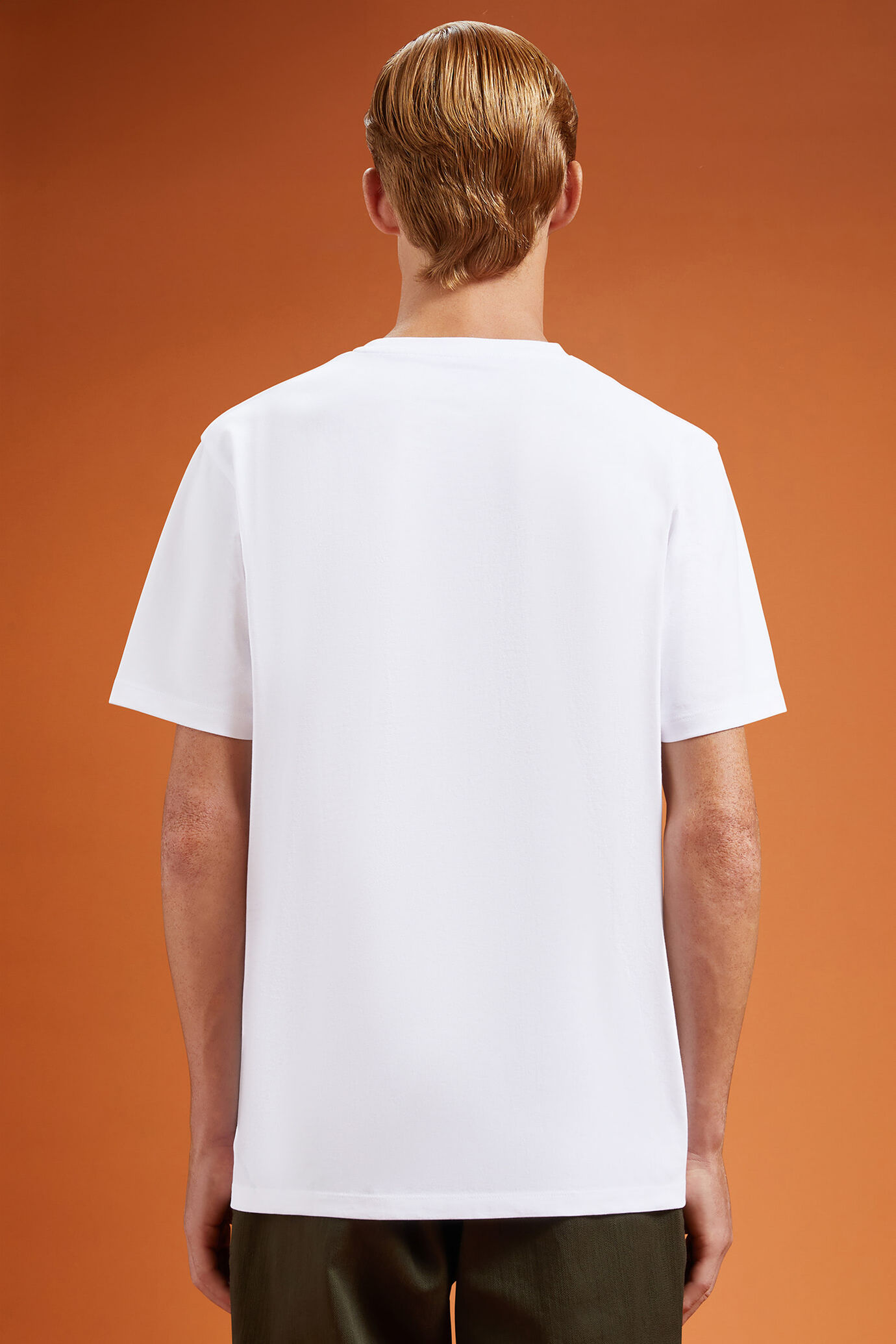 Herren-T-Shirt mit Rundhalsausschnitt und kurzen Ärmeln aus 100 % Baumwolle in normaler Passform image number 1