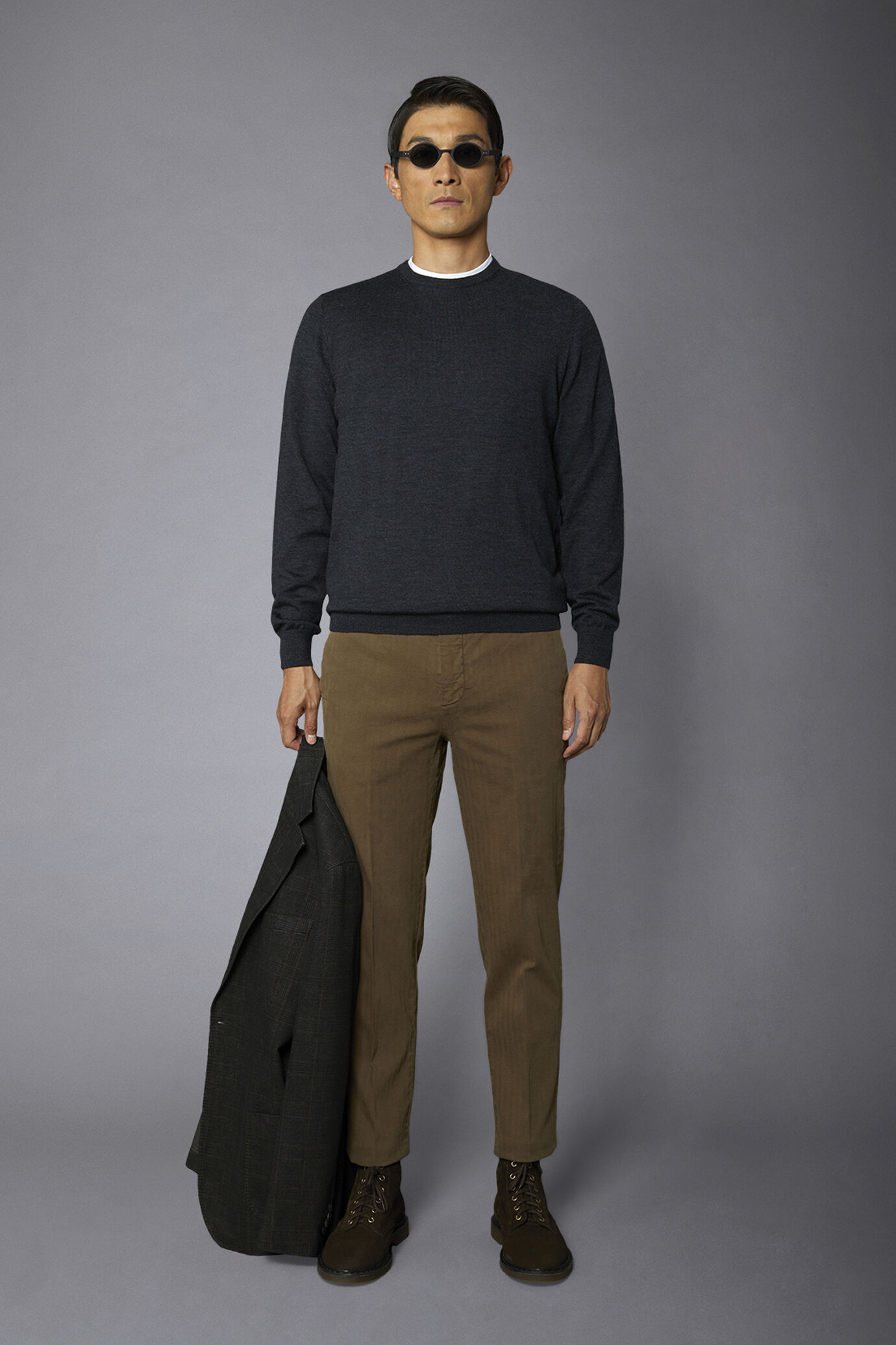 Men's classic pants regular fit herringbone fabric construction image number 0