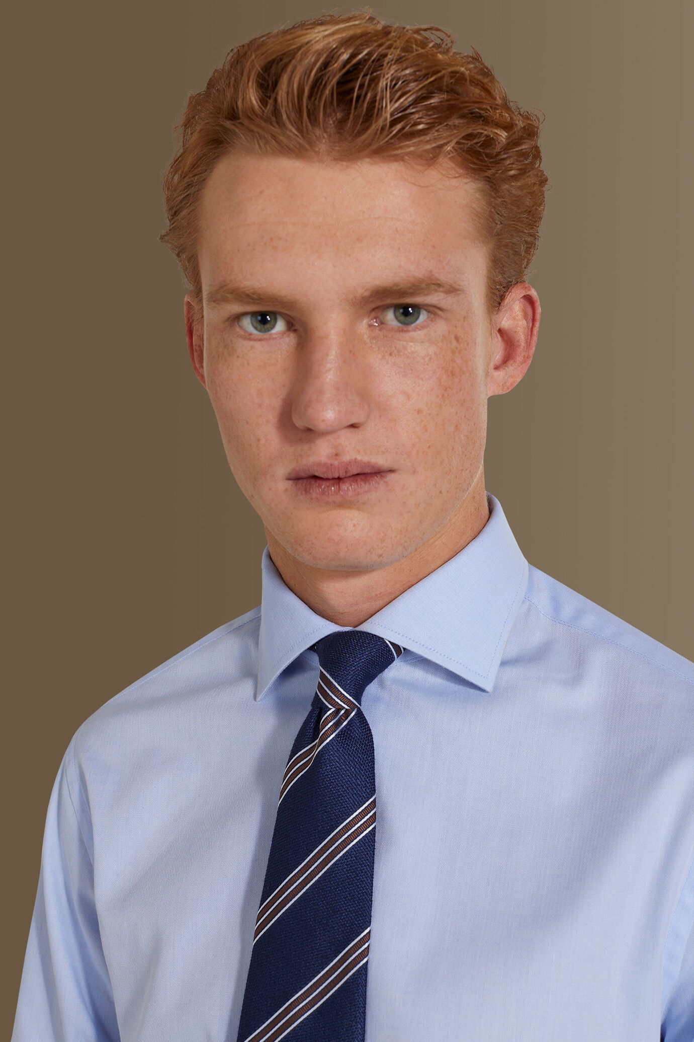 Camicia classica uomo collo francese tessuto spinato image number 1