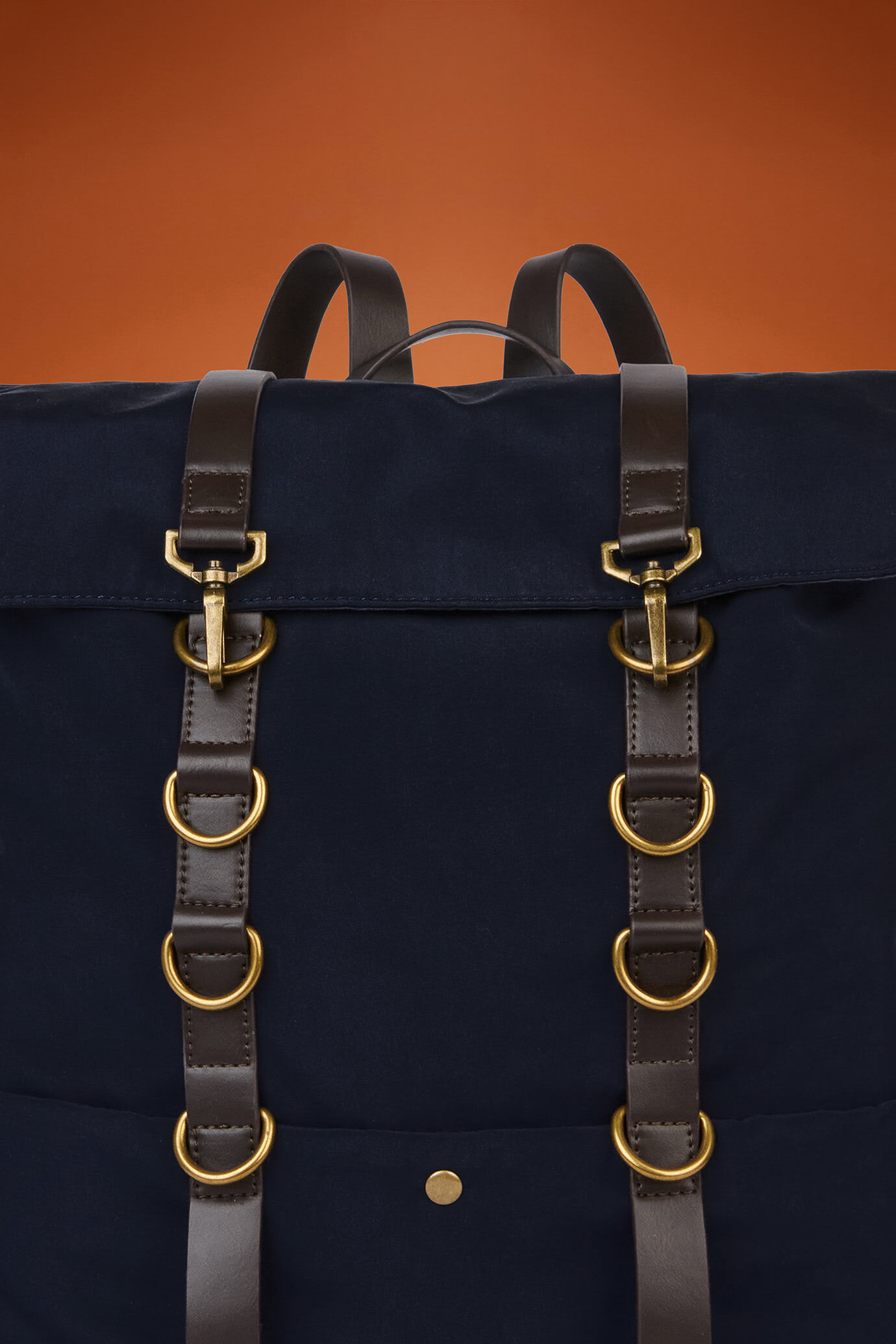 Sac à dos pour homme en simili cuir image number 3