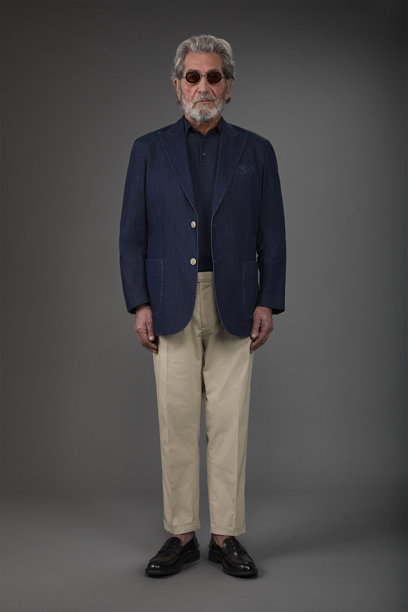 Men's unlined single-breasted jacket with peak lapels and patch pockets, denim effect
