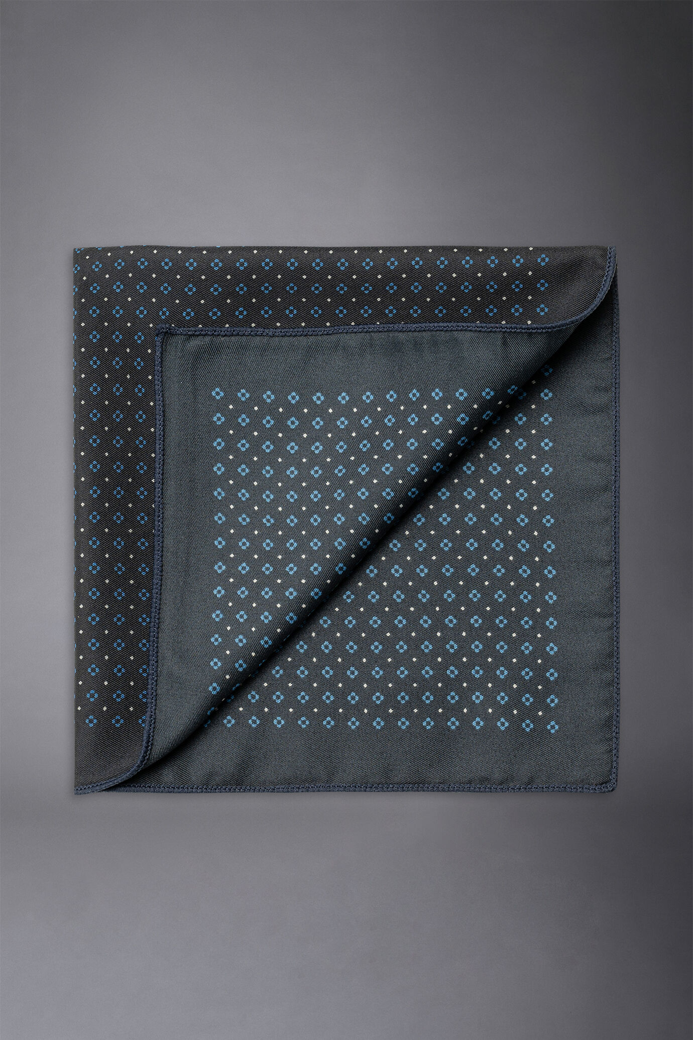 Printed pattern pocket square