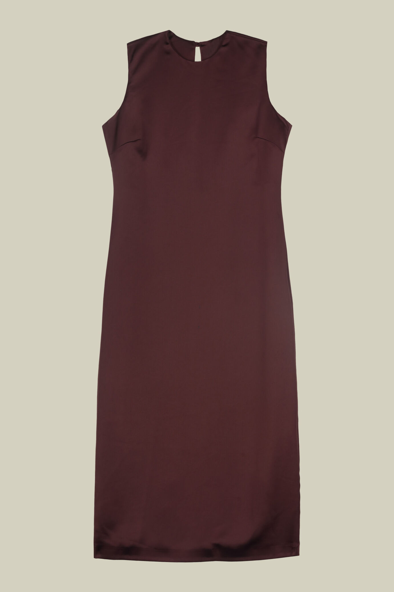 Long dress with crew neck and back opening