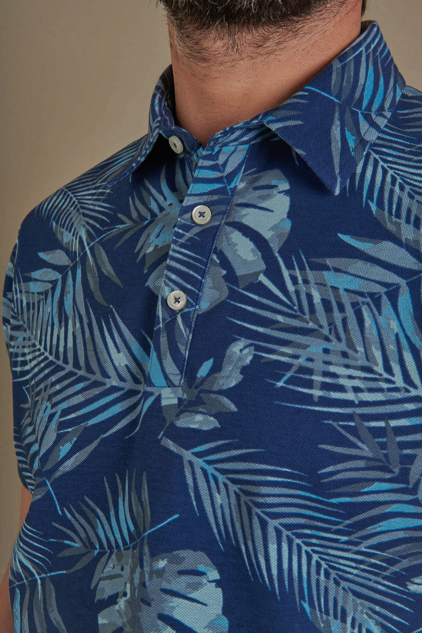 Polo manica corta uomo in puro cotone piquet stampato image number 2